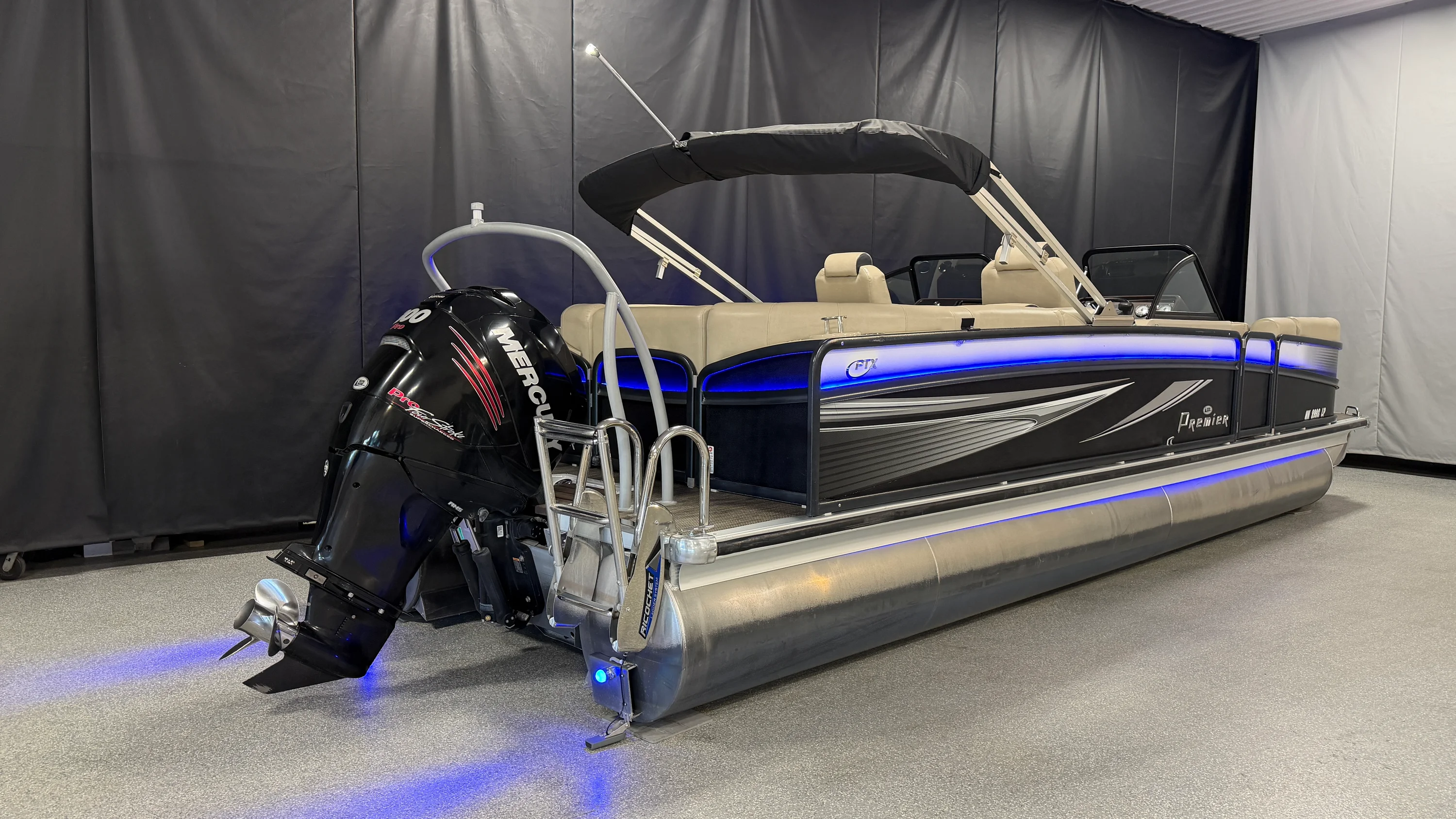 2017 Premier 270 S-SERIES Image Thumbnail #2