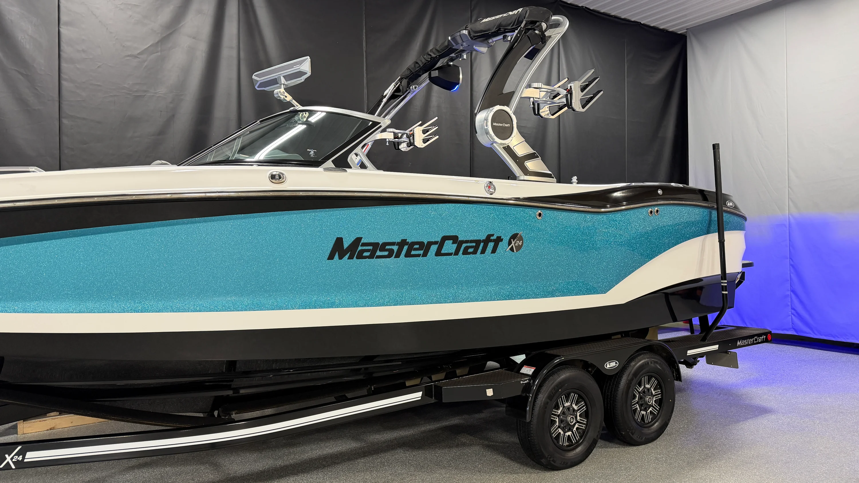 2019 Mastercraft X24 Image Thumbnail #3