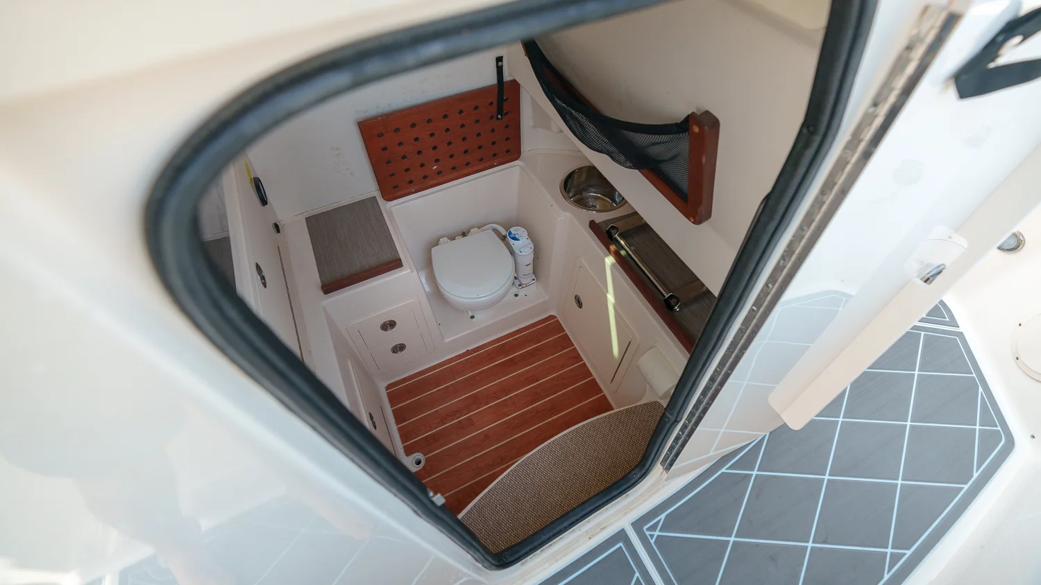 2022 Grady-White 306 CANYON Image Thumbnail #12