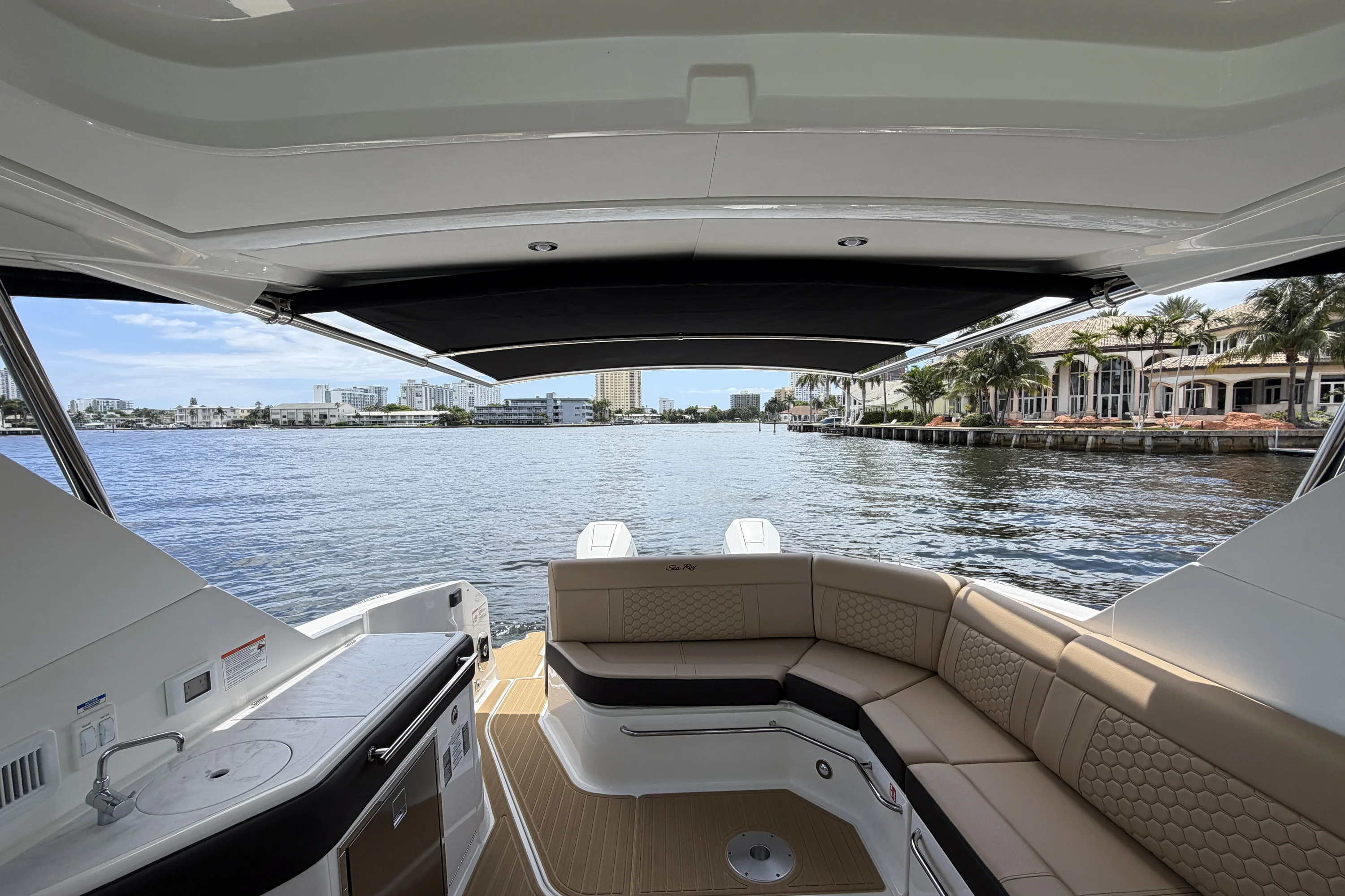 2026 Sea Ray Sundancer 320 Outboard Image Thumbnail #30