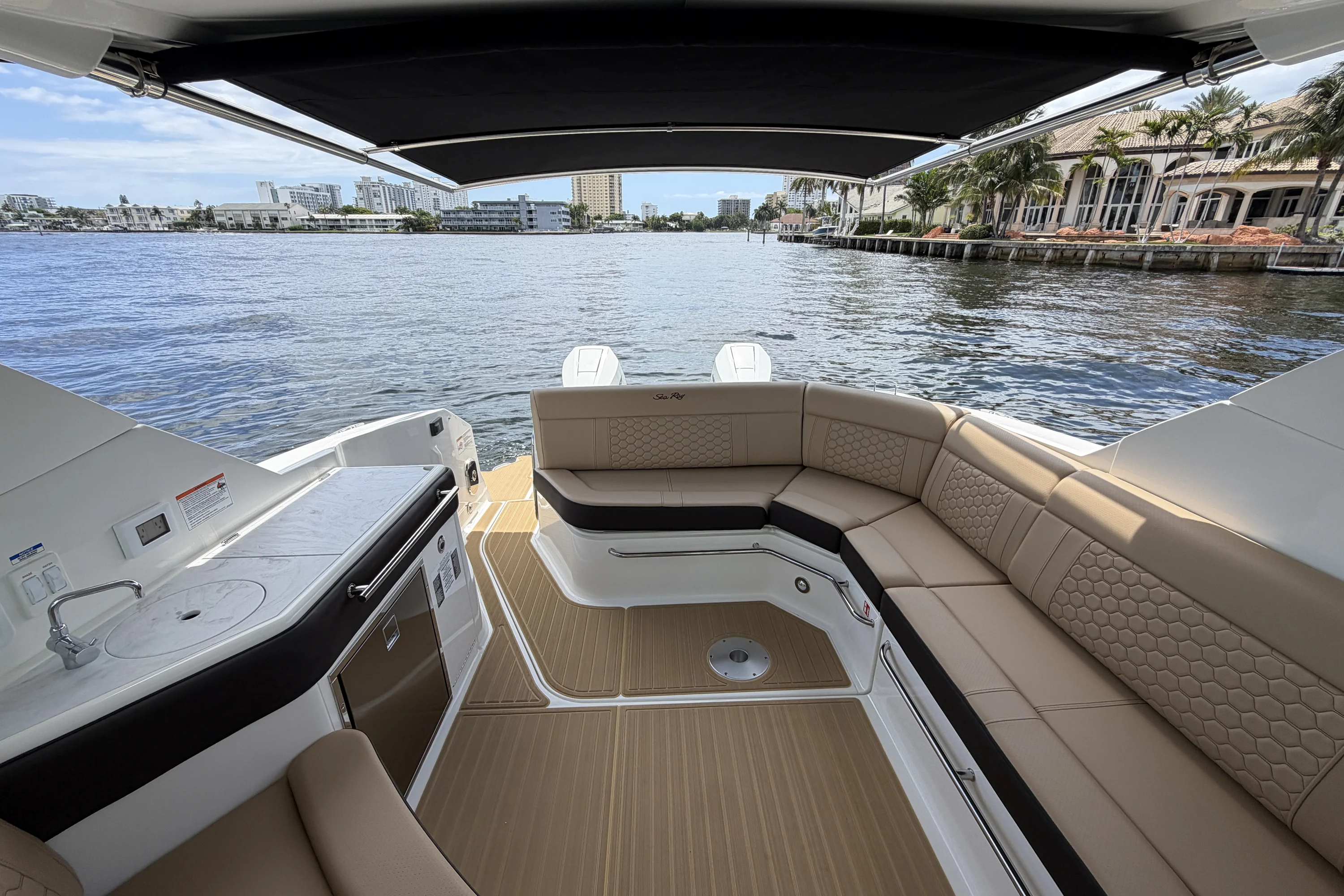 2026 Sea Ray Sundancer 320 Outboard Image Thumbnail #31