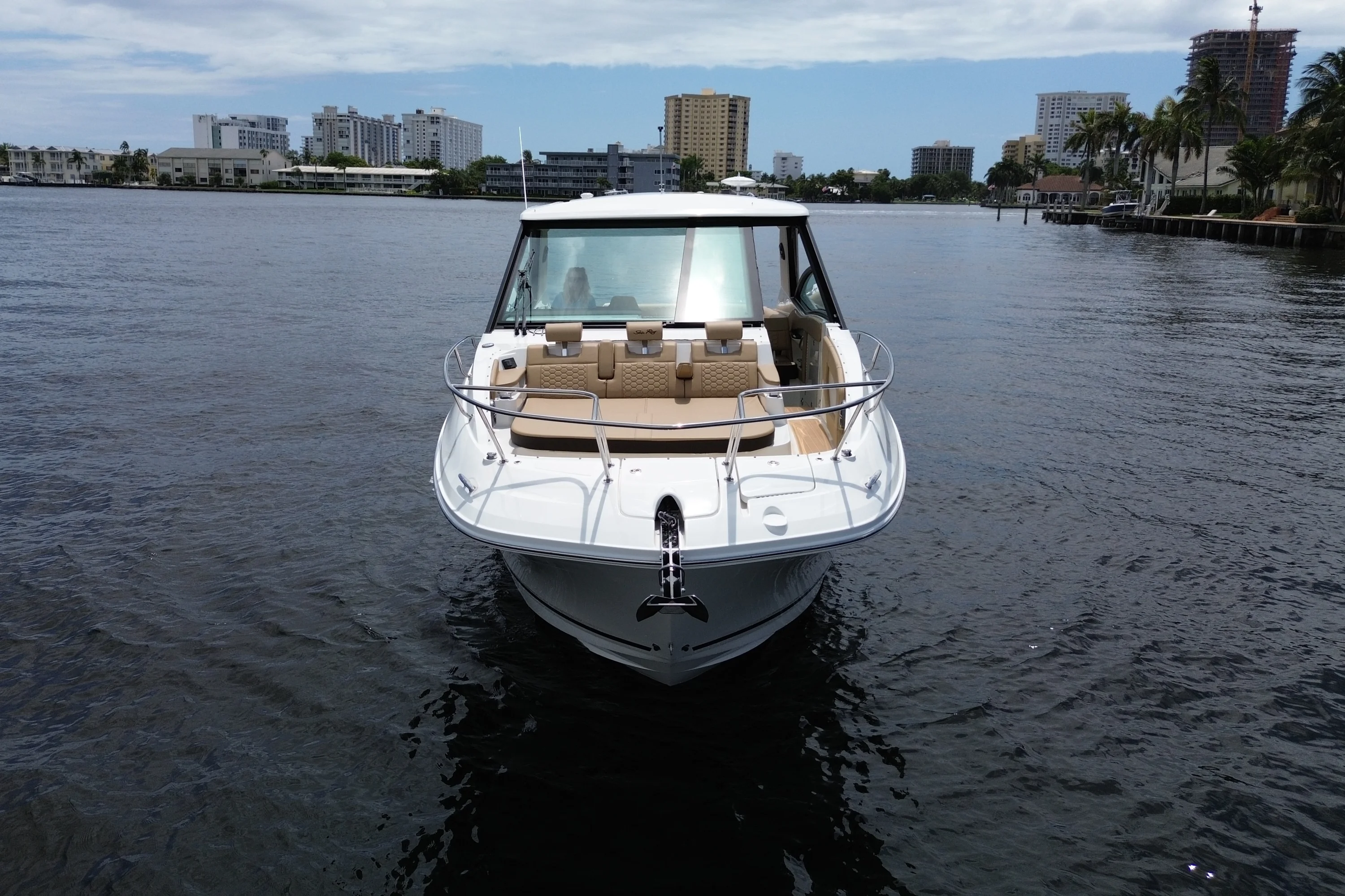 2026 Sea Ray Sundancer 320 Outboard Image Thumbnail #15
