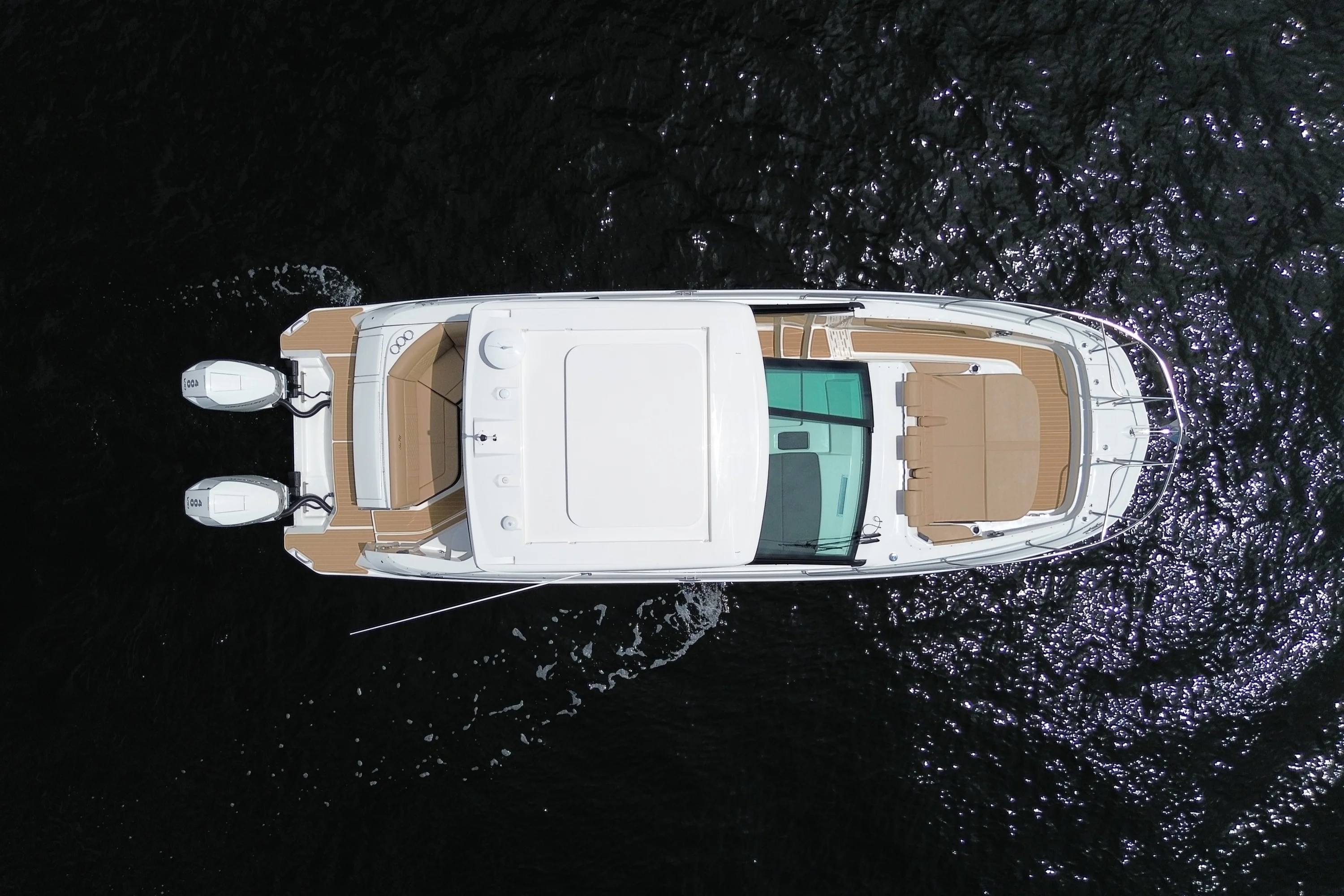 2026 Sea Ray Sundancer 320 Outboard Image Thumbnail #16