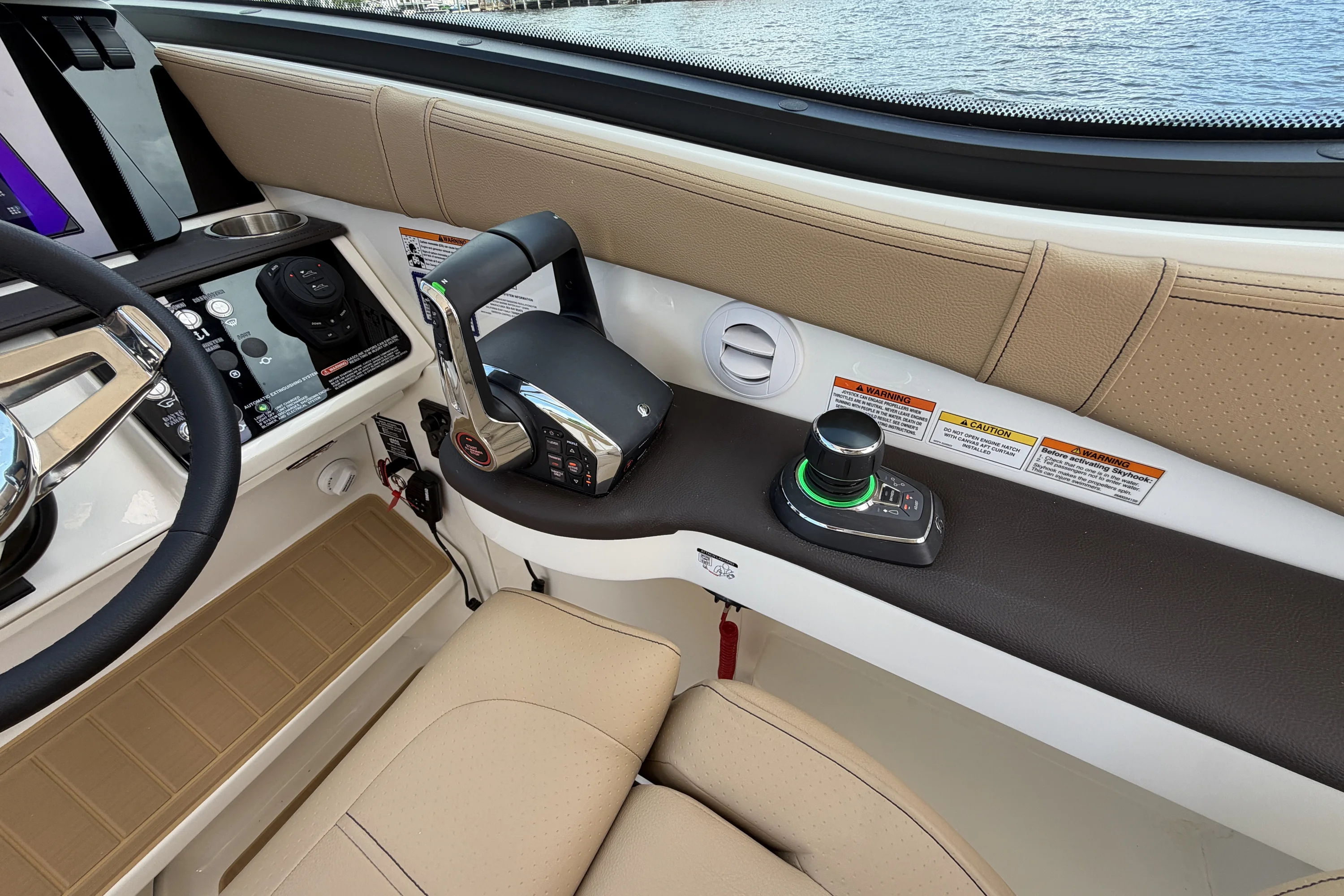 2026 Sea Ray Sundancer 320 Outboard Image Thumbnail #42