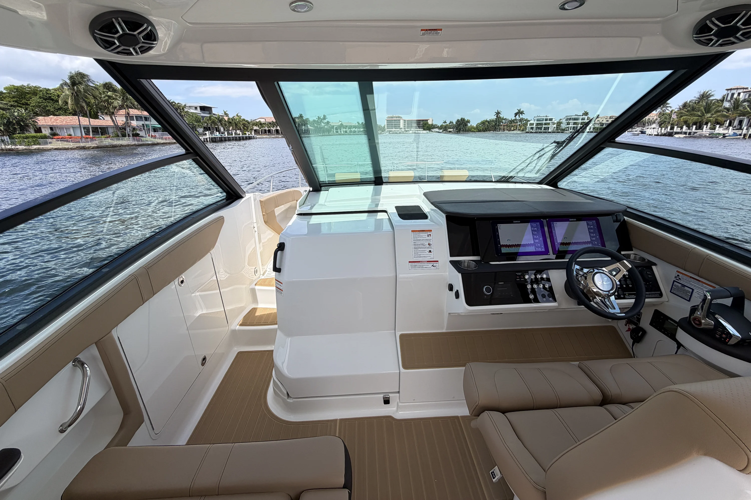 2026 Sea Ray Sundancer 320 Outboard Image Thumbnail #43