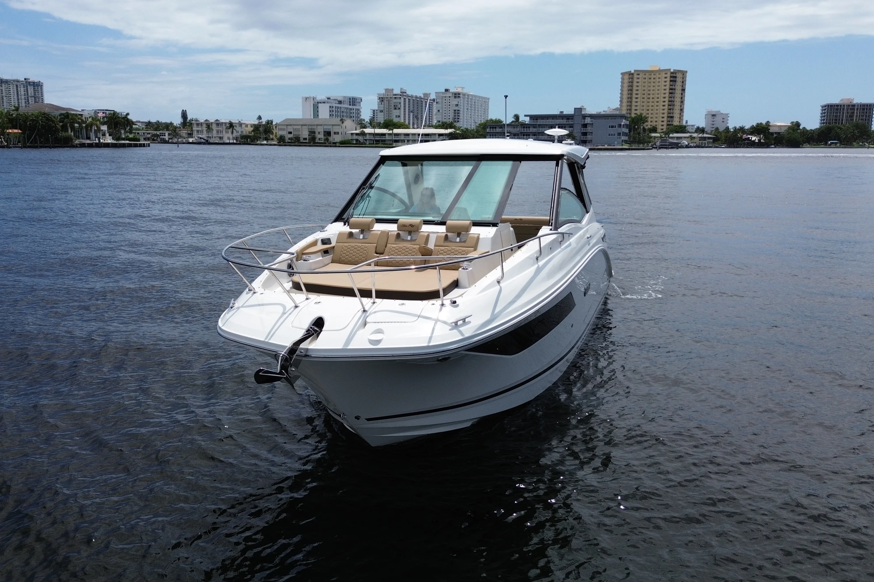 2026 Sea Ray Sundancer 320 Outboard Image Thumbnail #13