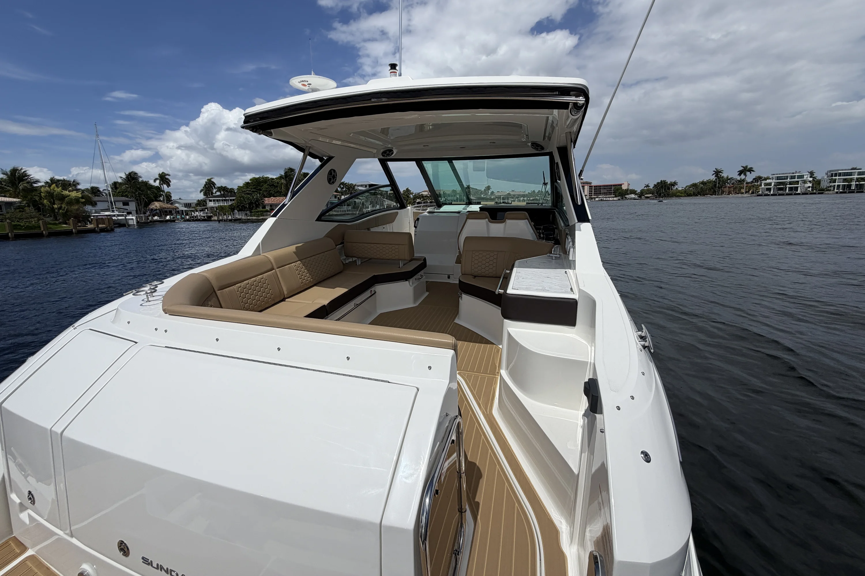 2026 Sea Ray Sundancer 320 Outboard Image Thumbnail #19