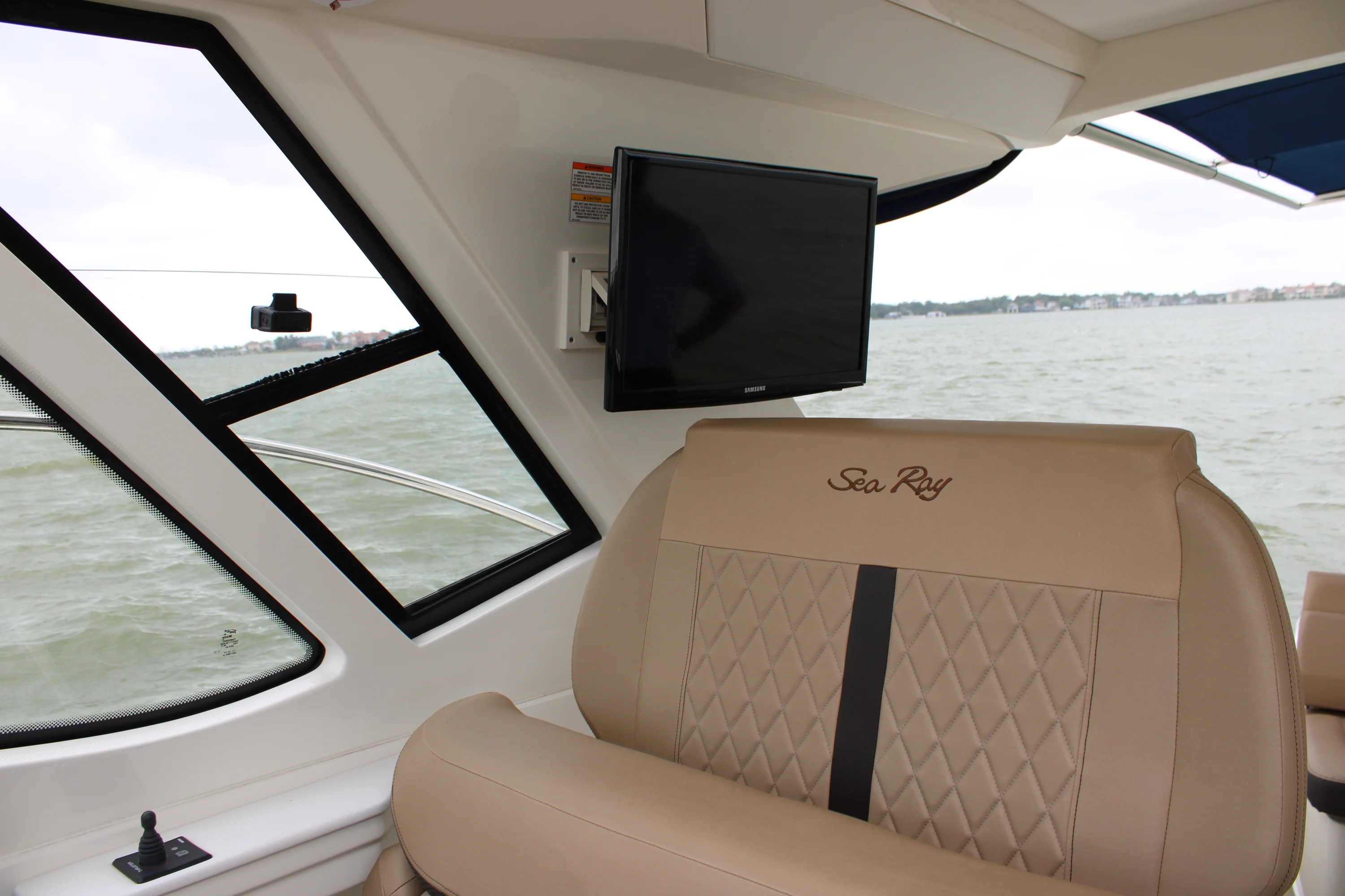2018 Sea Ray 350 Image Thumbnail #27