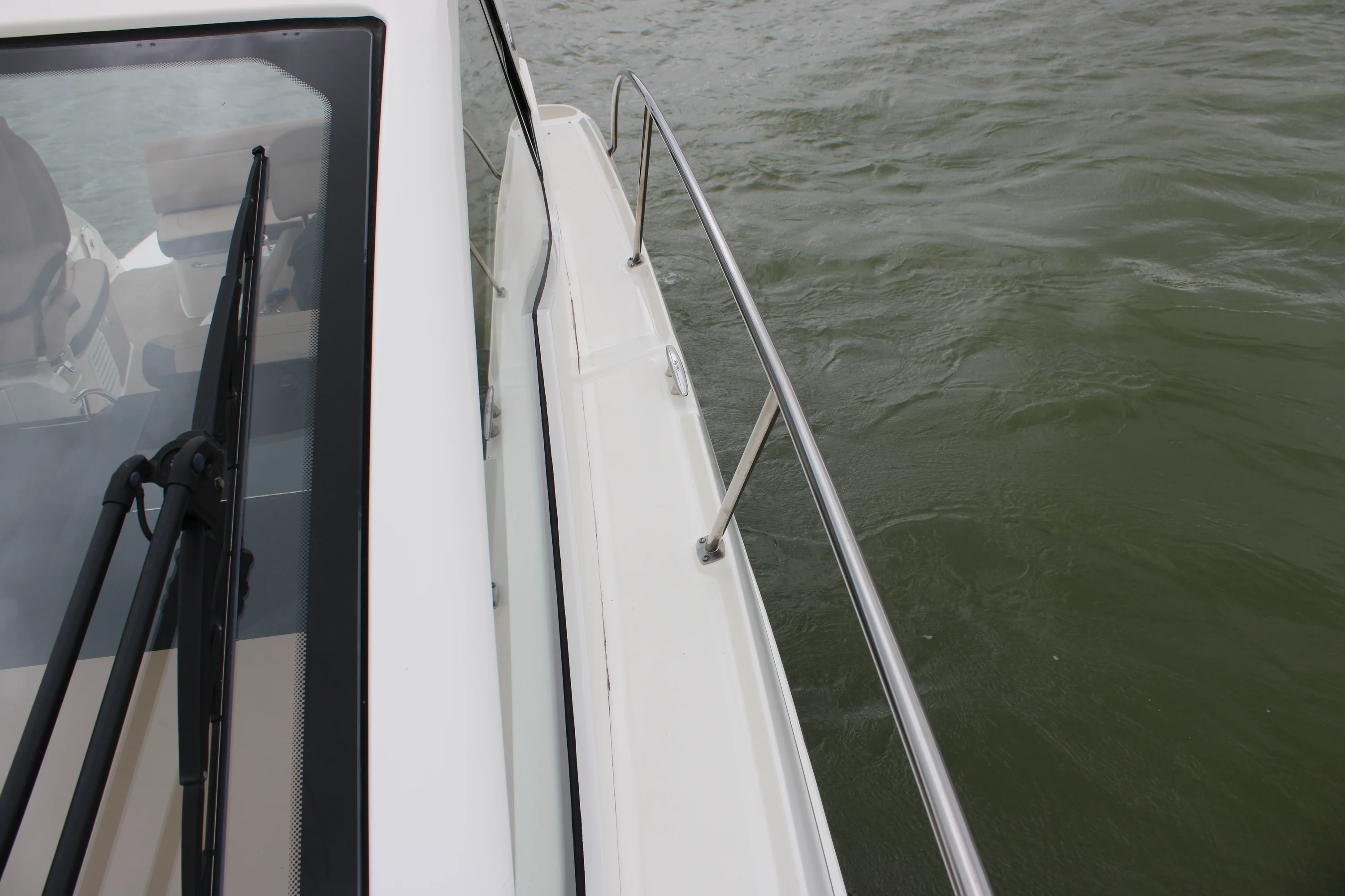 2018 Sea Ray 350 Image Thumbnail #61
