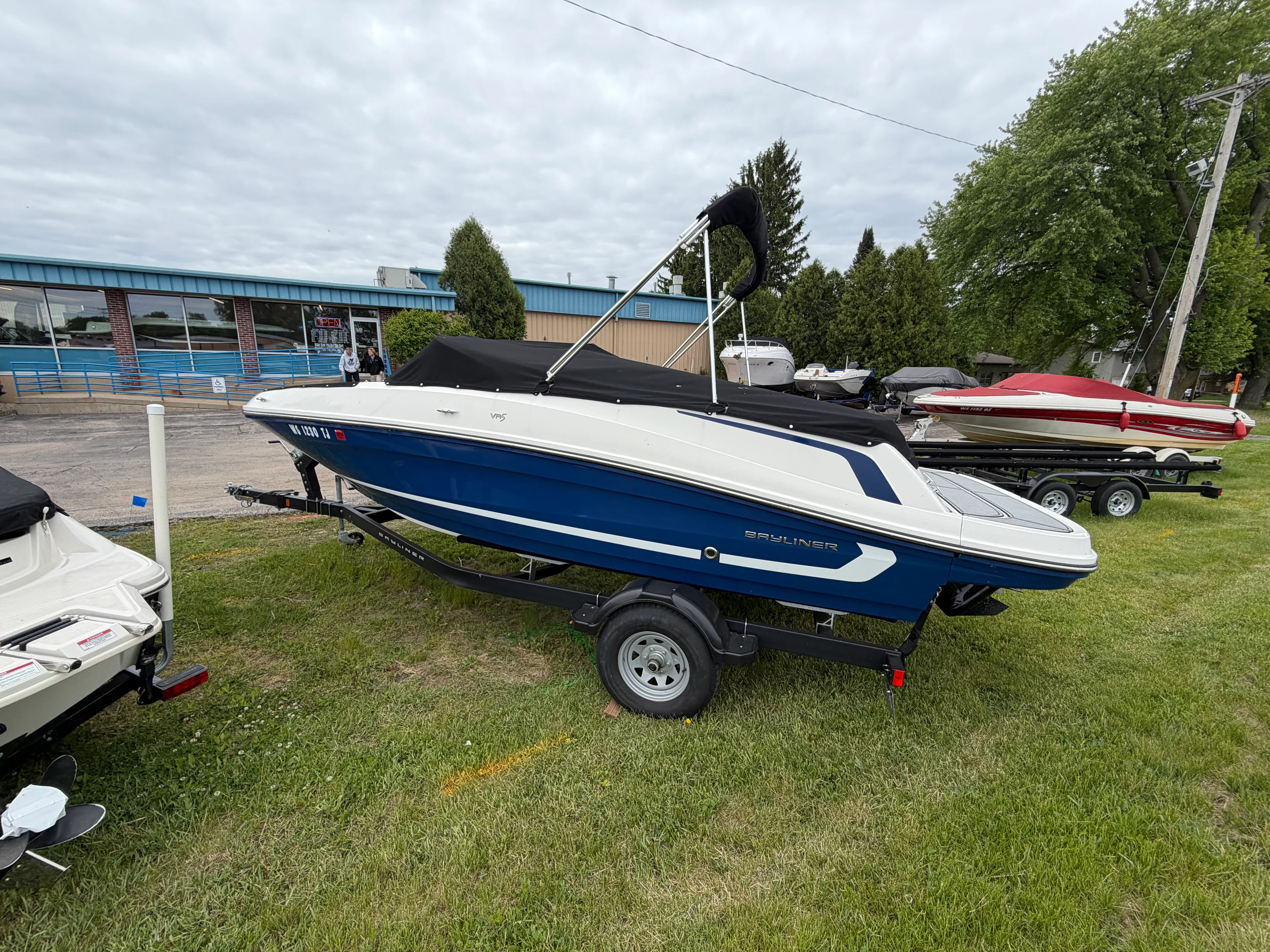 2019 Bayliner V45 Image Thumbnail #6