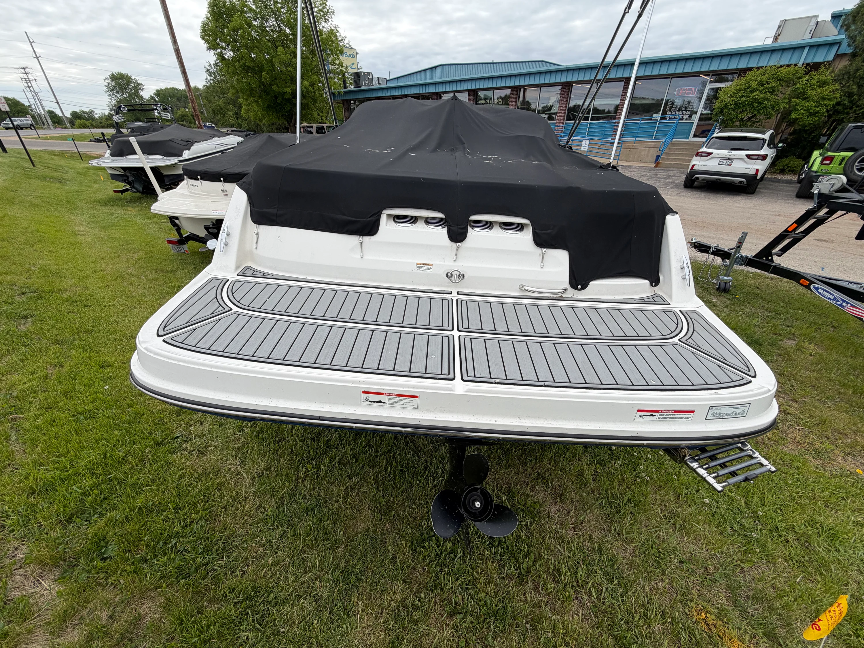 2019 Bayliner V45 Image Thumbnail #8