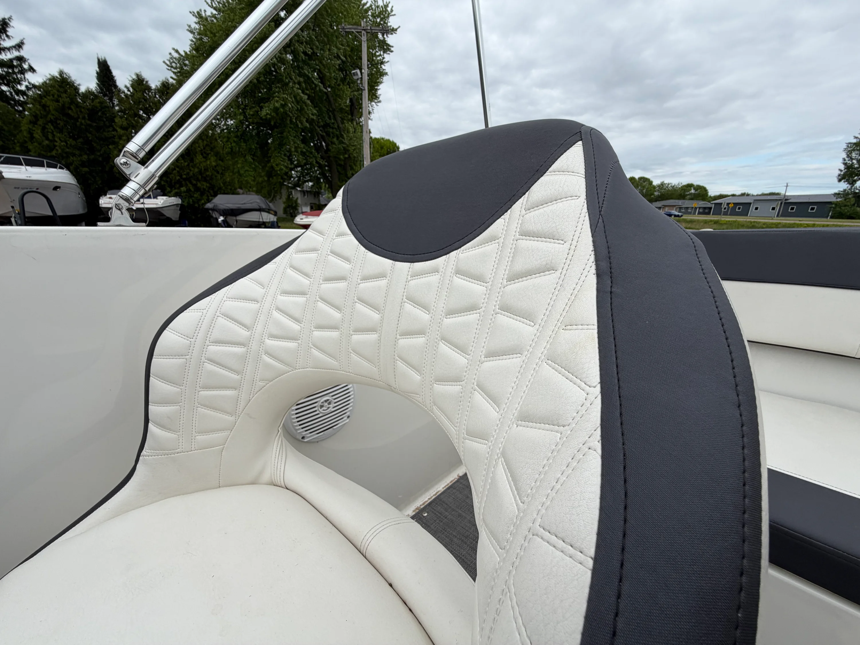 2019 Bayliner V45 Image Thumbnail #32
