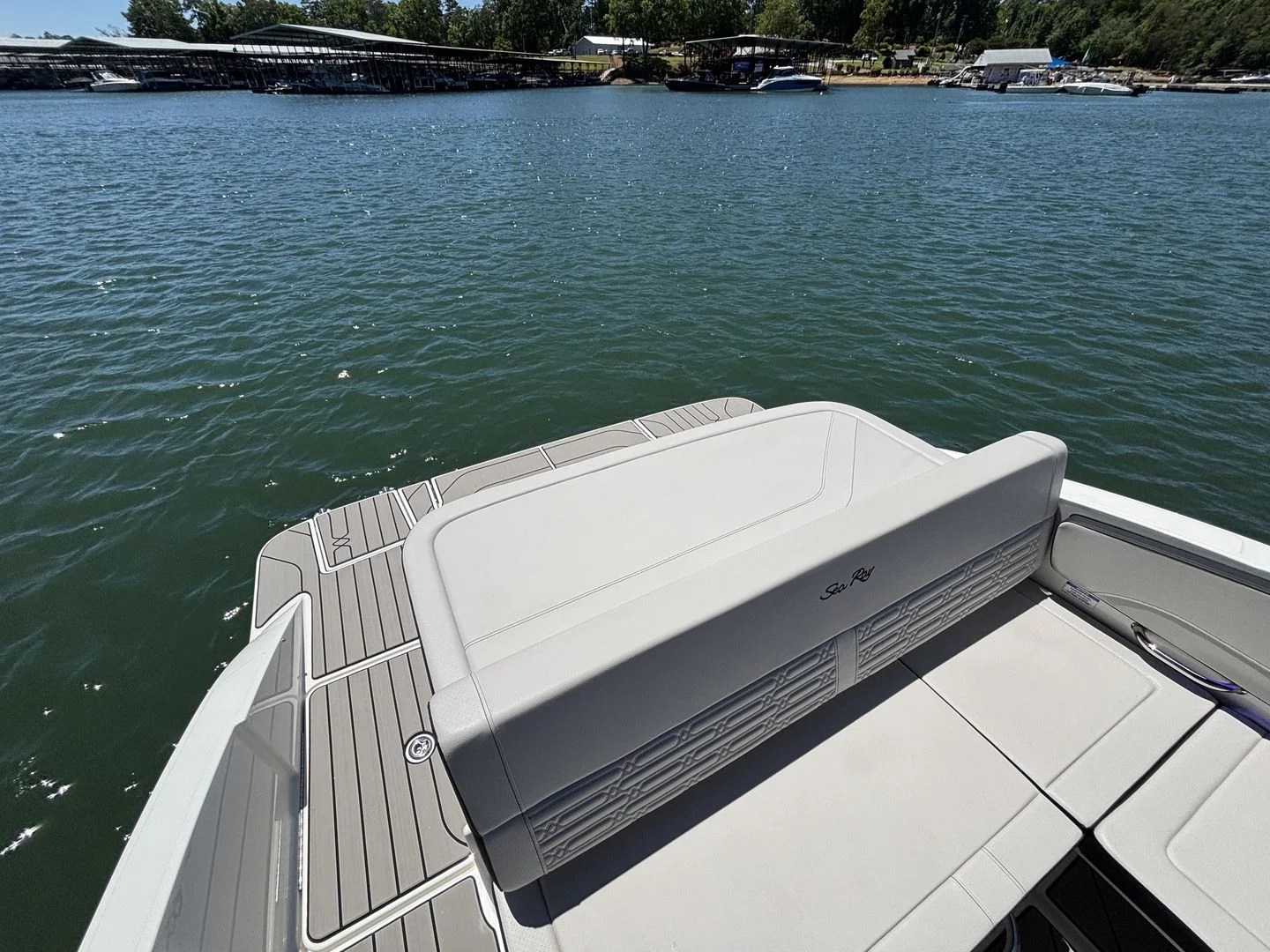 2026 Sea Ray SPX 210 Image Thumbnail #19