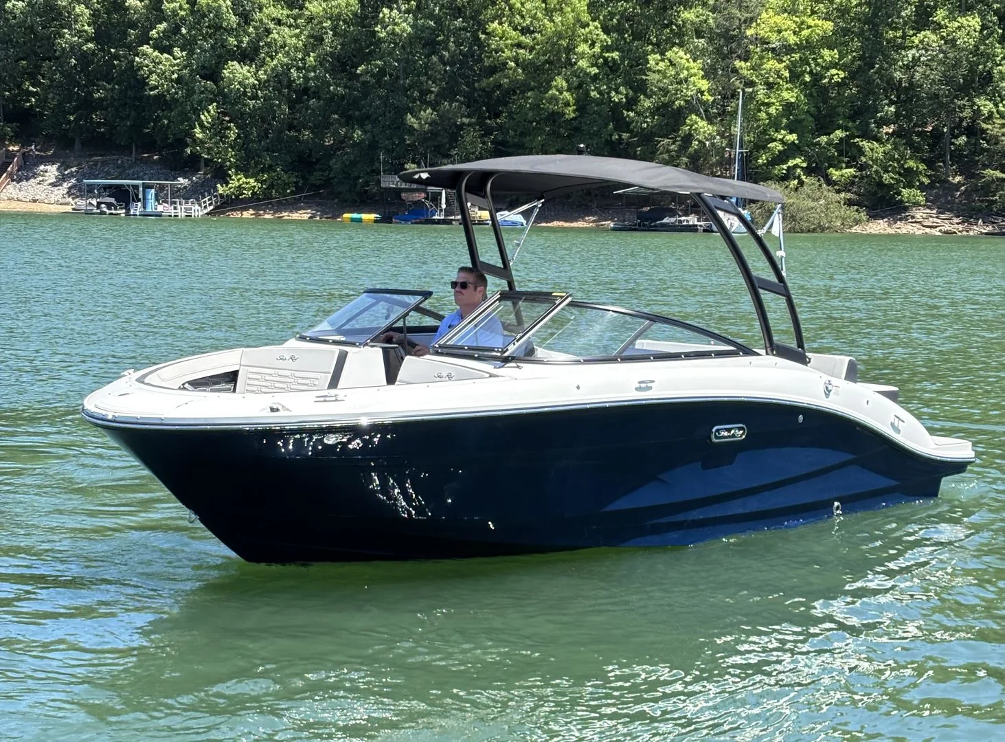 2026 Sea Ray SPX 210 Image Thumbnail #1