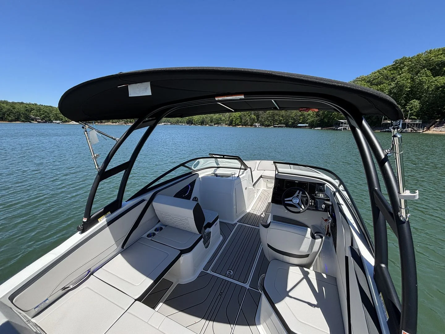 2026 Sea Ray SPX 210 Image Thumbnail #13