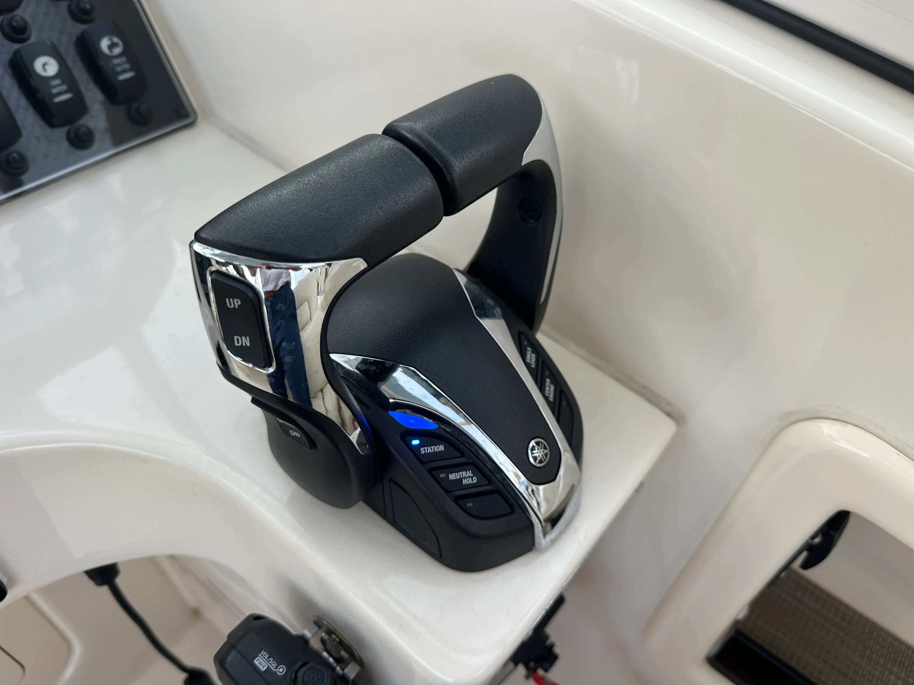 2022 Grady-White Freedom 275 Image Thumbnail #16