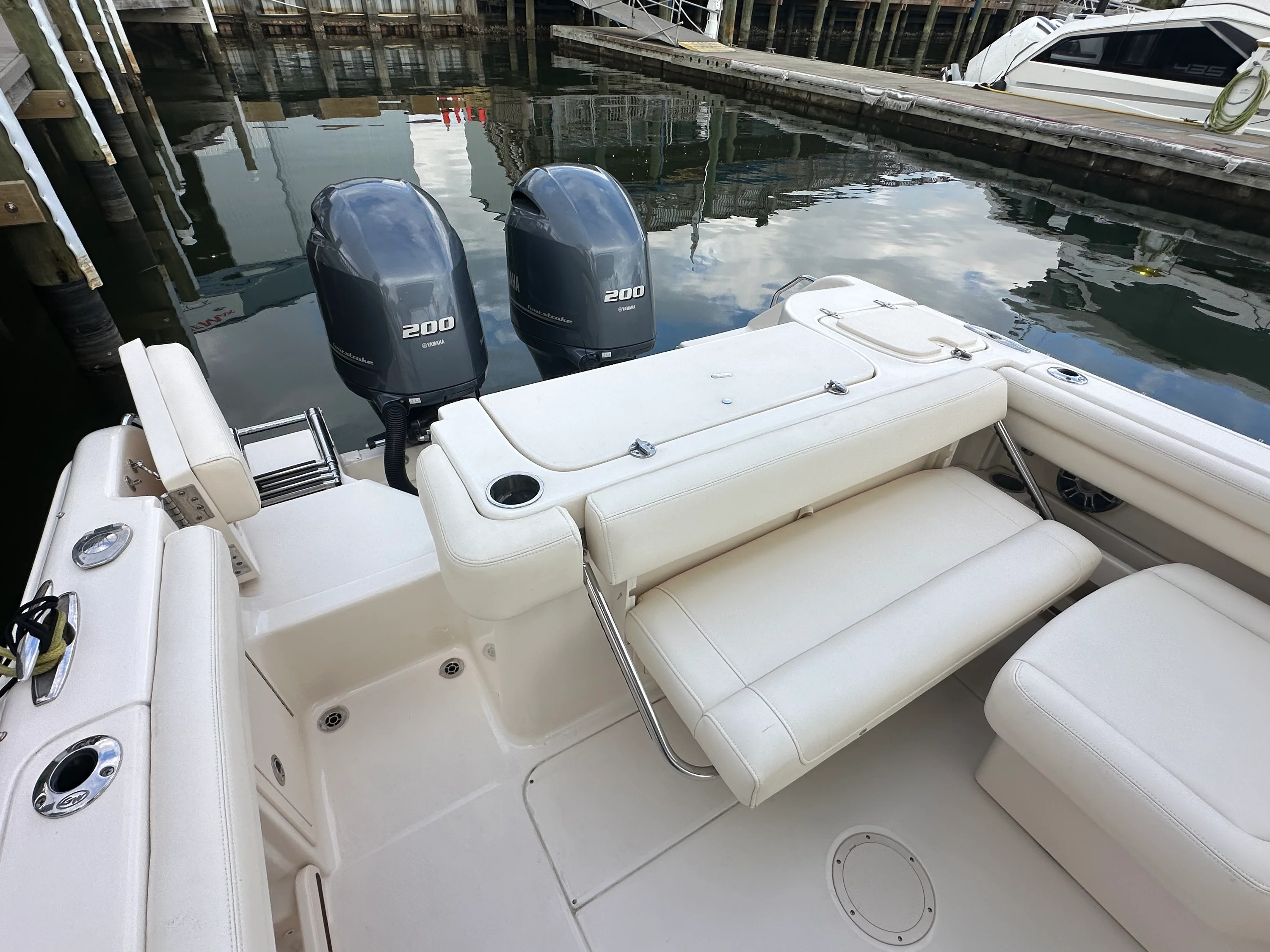 2022 Grady-White Freedom 275 Image Thumbnail #7