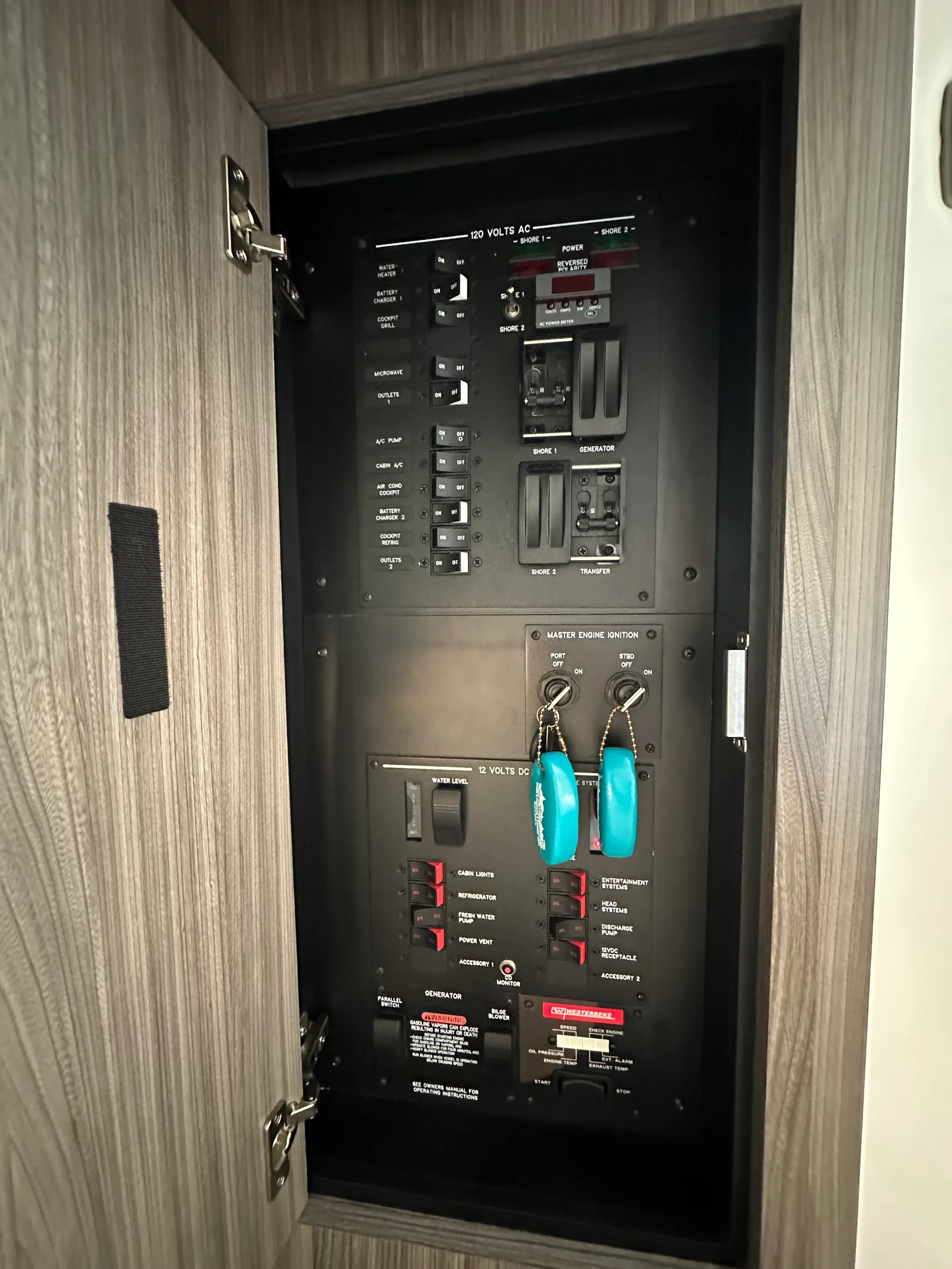 2024 Sea Ray 32 DA OB Image Thumbnail #44