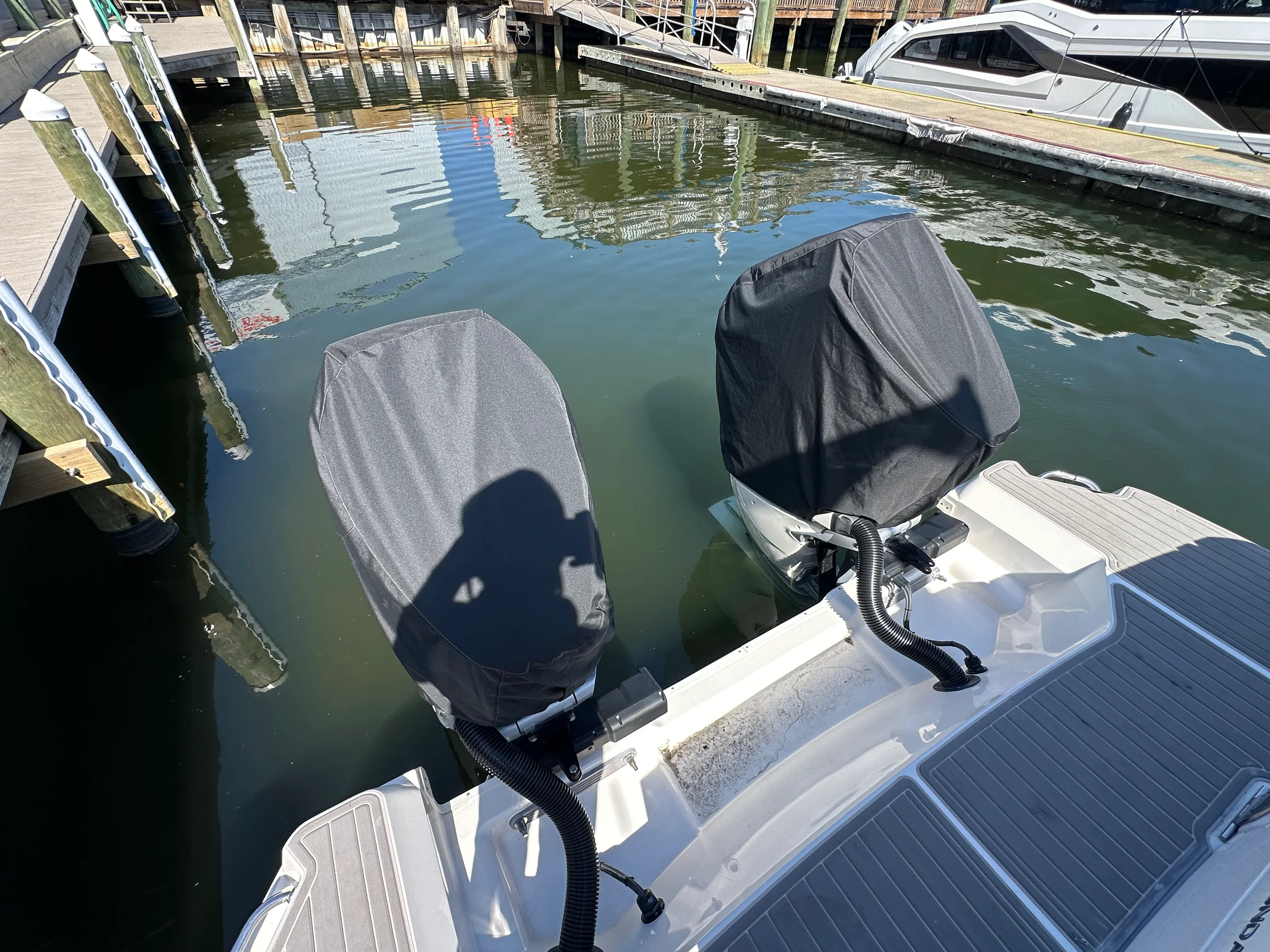 2024 Sea Ray 32 DA OB Image Thumbnail #6