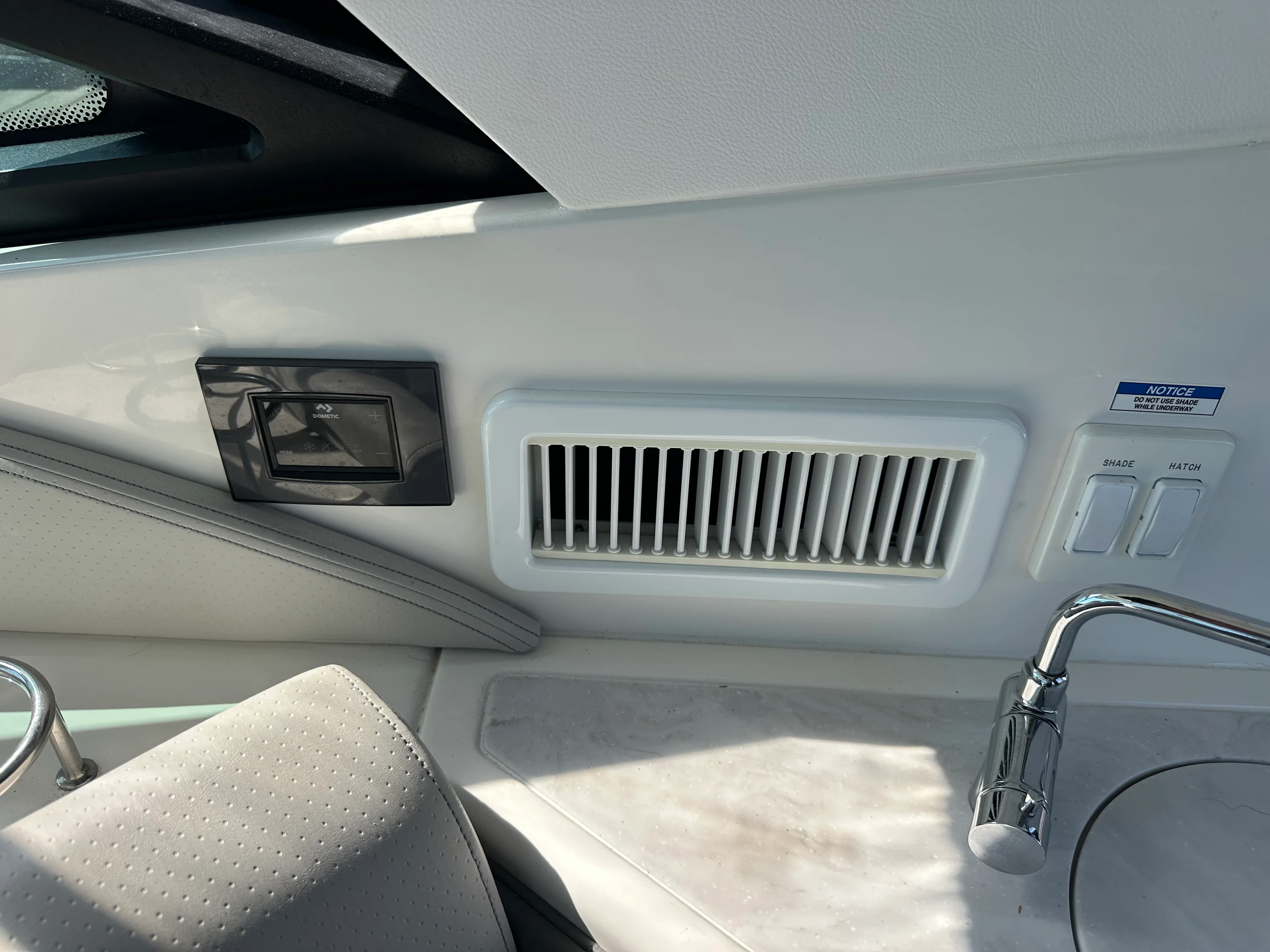 2024 Sea Ray 32 DA OB Image Thumbnail #24