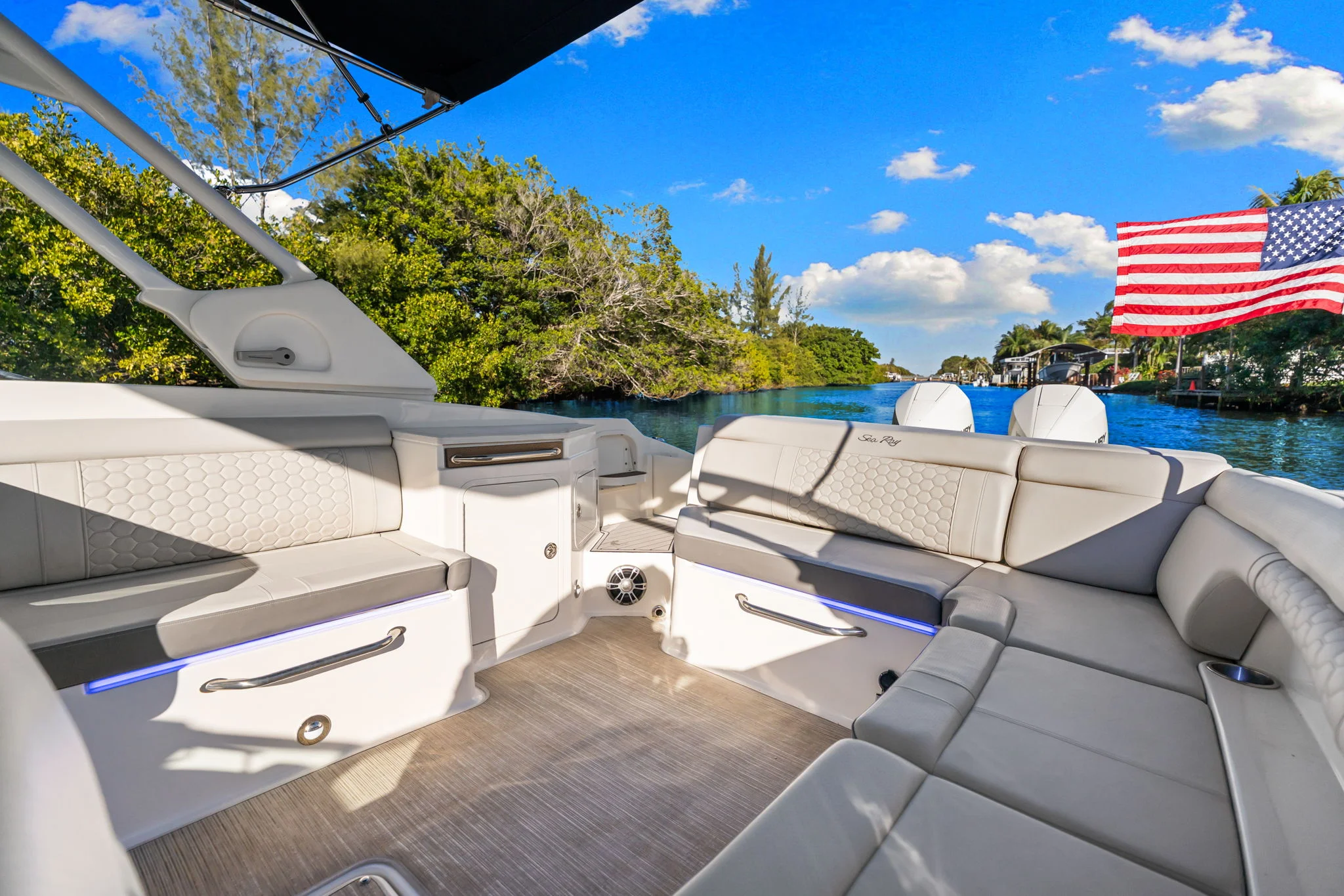 2023 Sea Ray SDX 290 OB Image Thumbnail #34