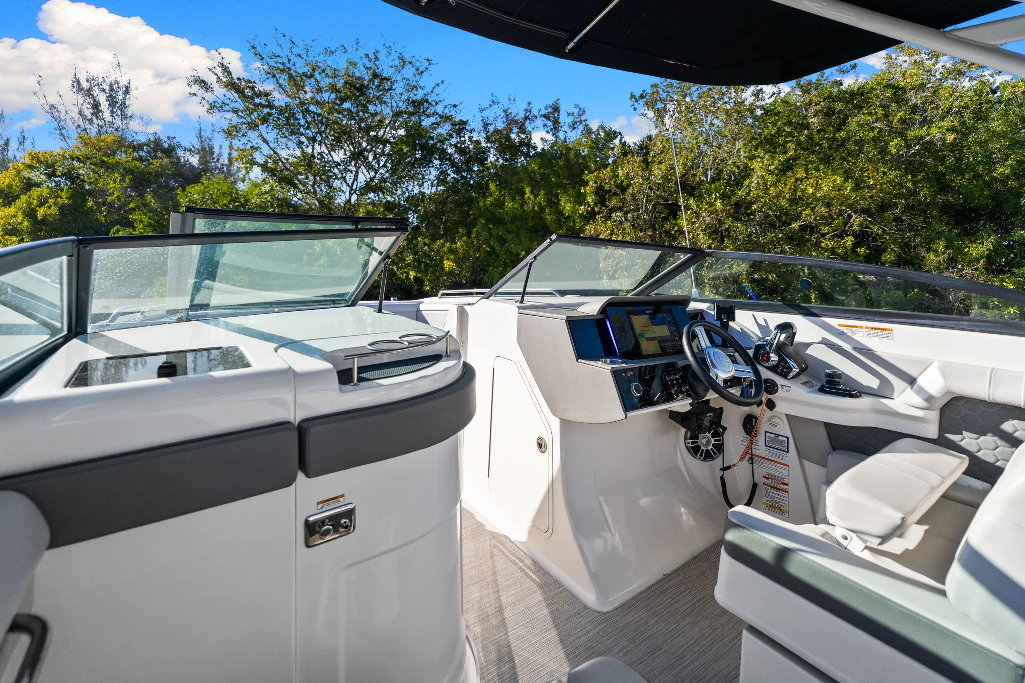 2023 Sea Ray SDX 290 OB Image Thumbnail #19