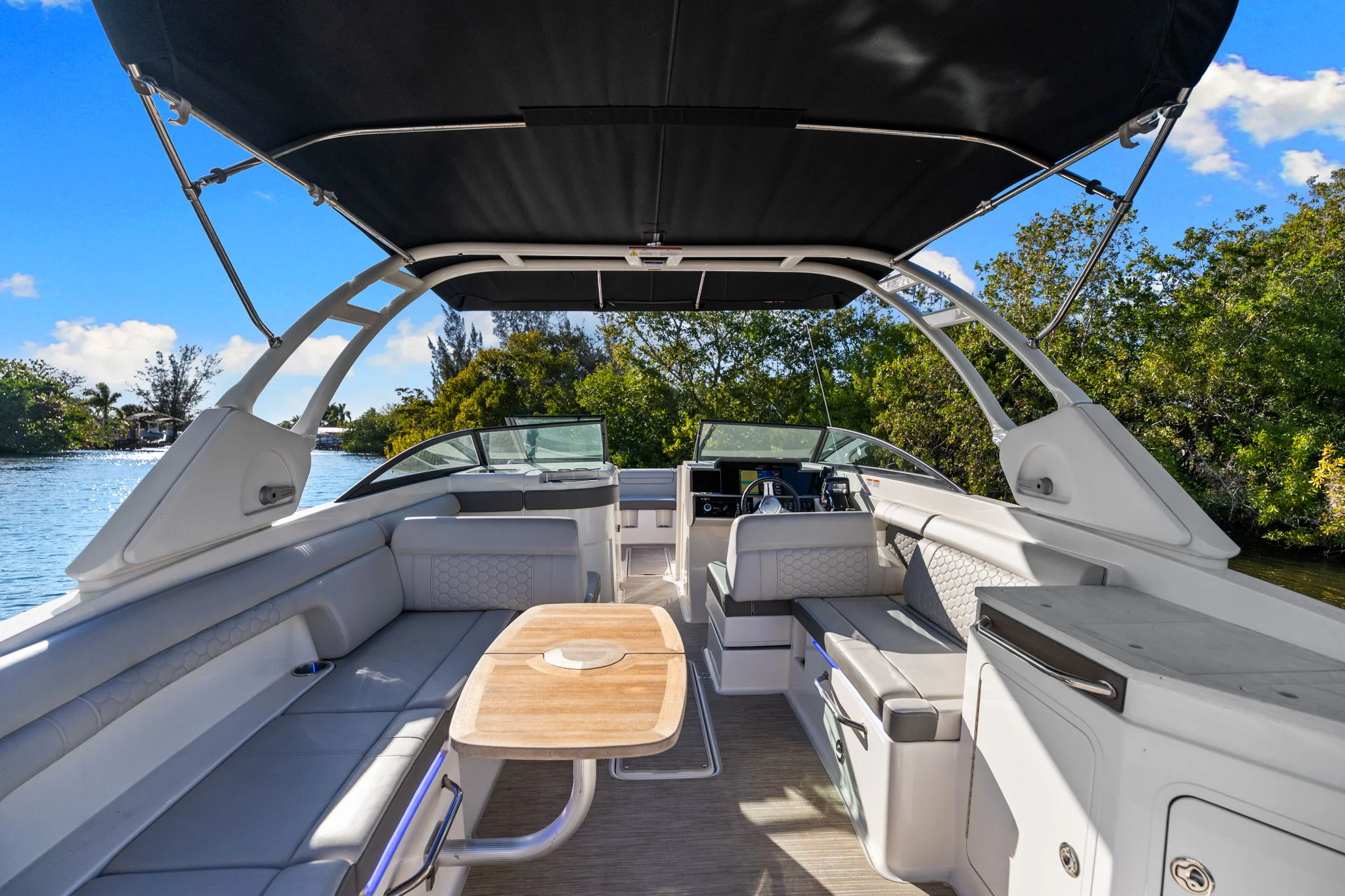 2023 Sea Ray SDX 290 OB Image Thumbnail #30