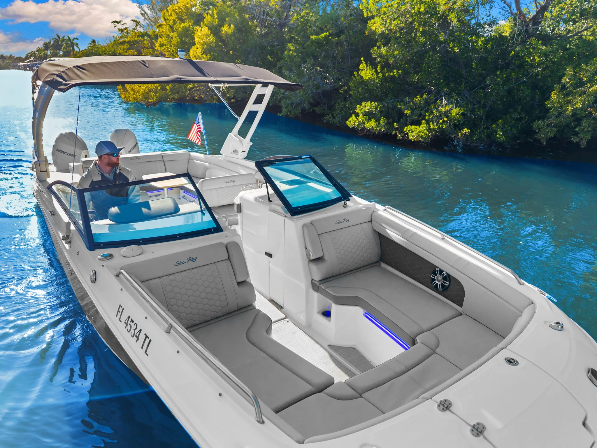 2023 Sea Ray SDX 290 OB Image Thumbnail #8