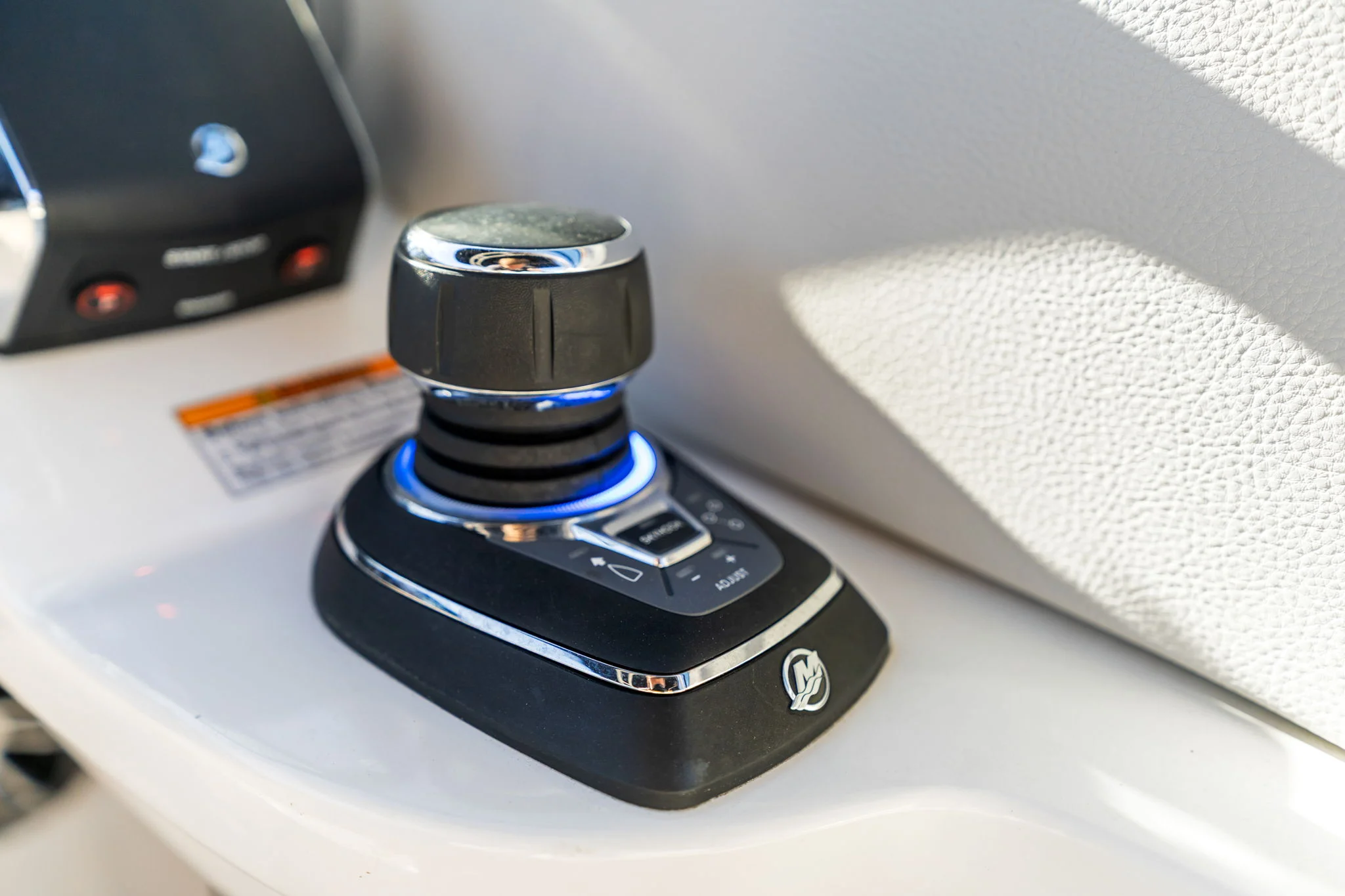 2023 Sea Ray SDX 290 OB Image Thumbnail #22