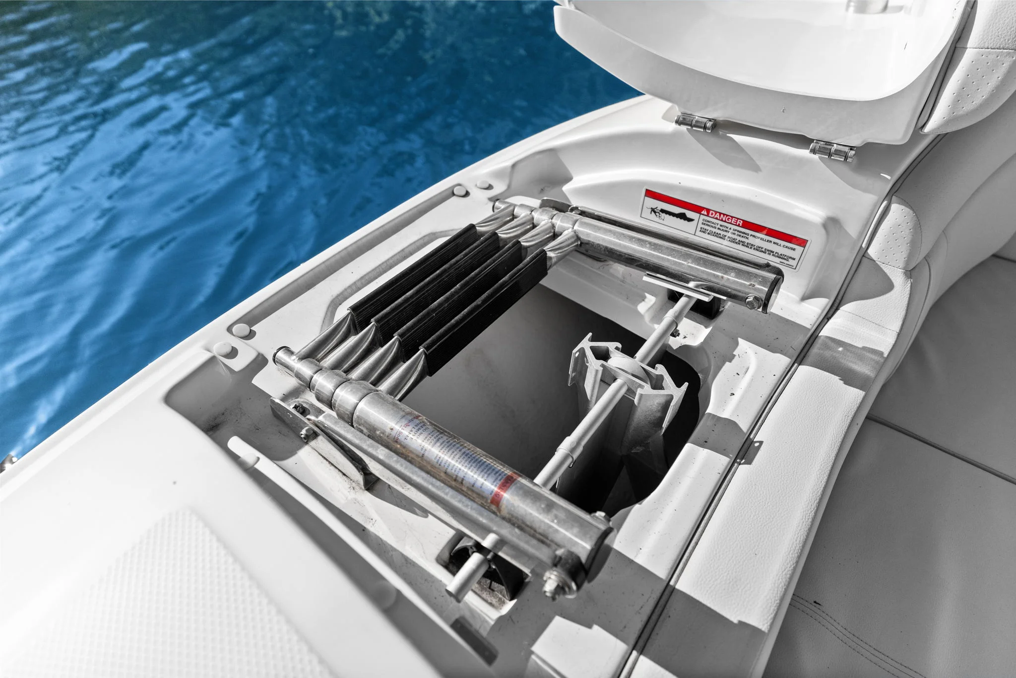 2023 Sea Ray SDX 290 OB Image Thumbnail #15