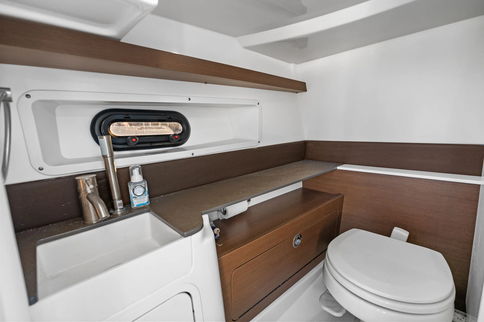 2023 Sea Ray SDX 290 OB Image Thumbnail #42