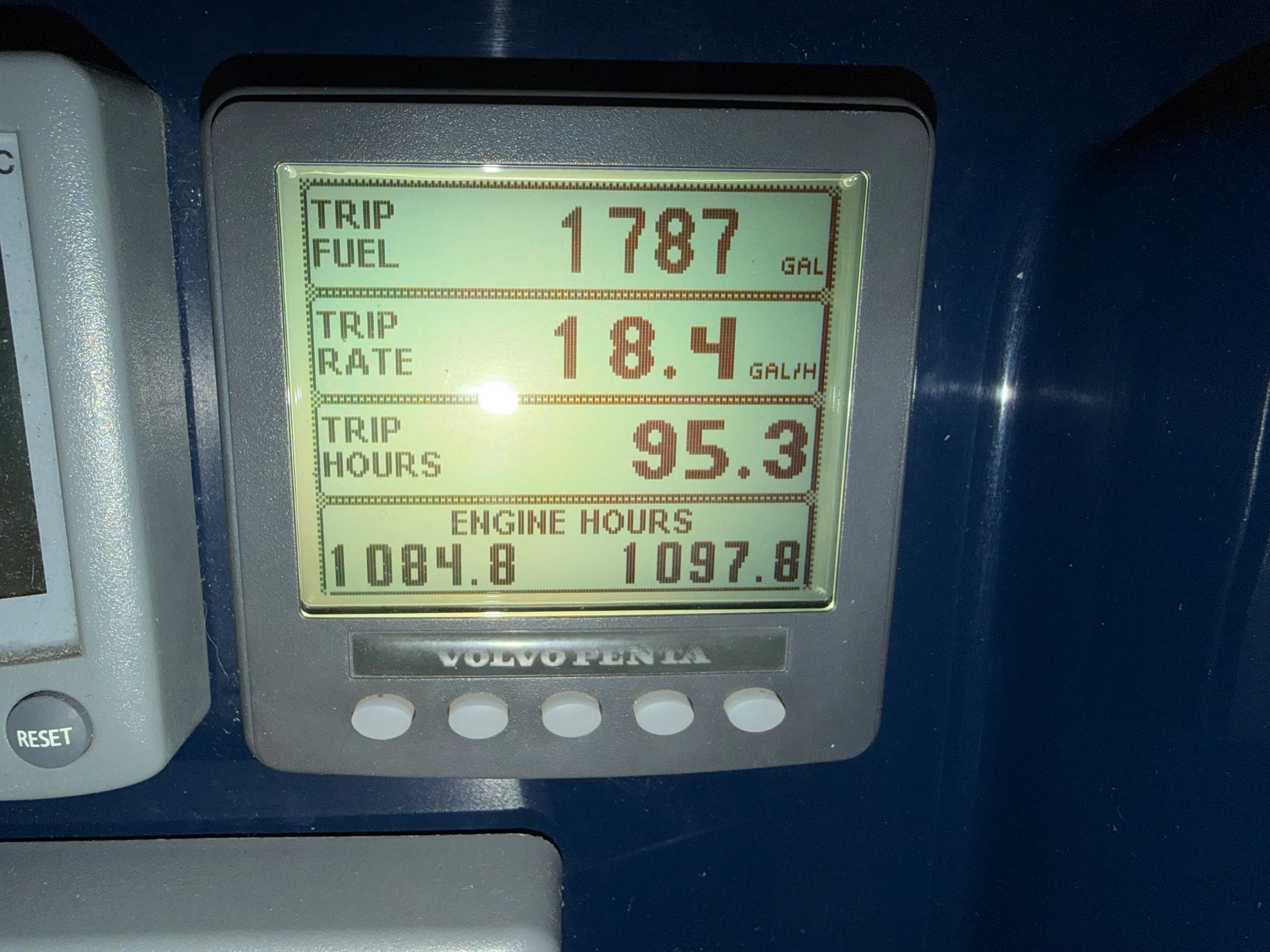 2008 Tiara Yachts 4300 SOVRAN Image Thumbnail #30