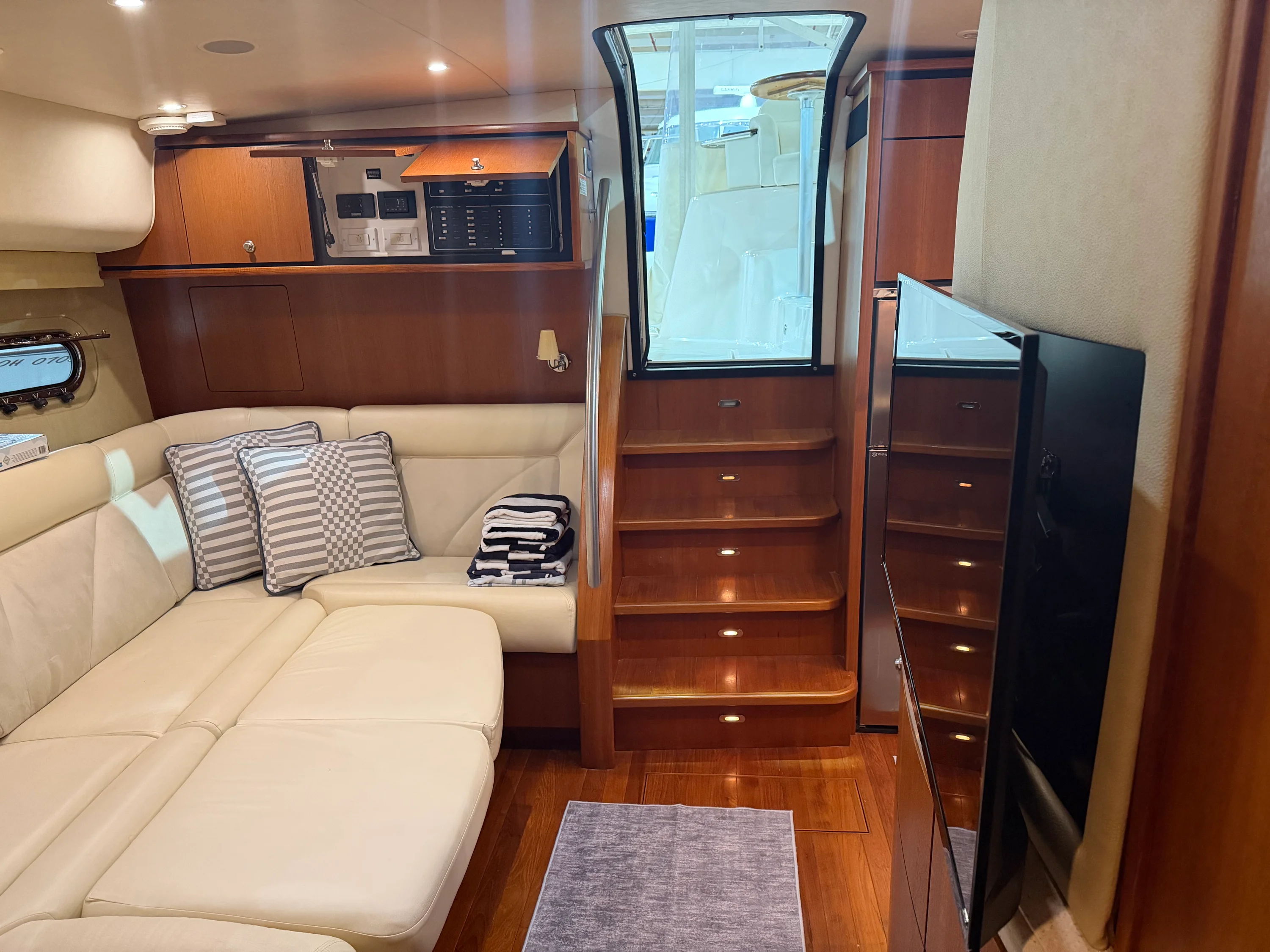 2008 Tiara Yachts 4300 SOVRAN Image Thumbnail #28