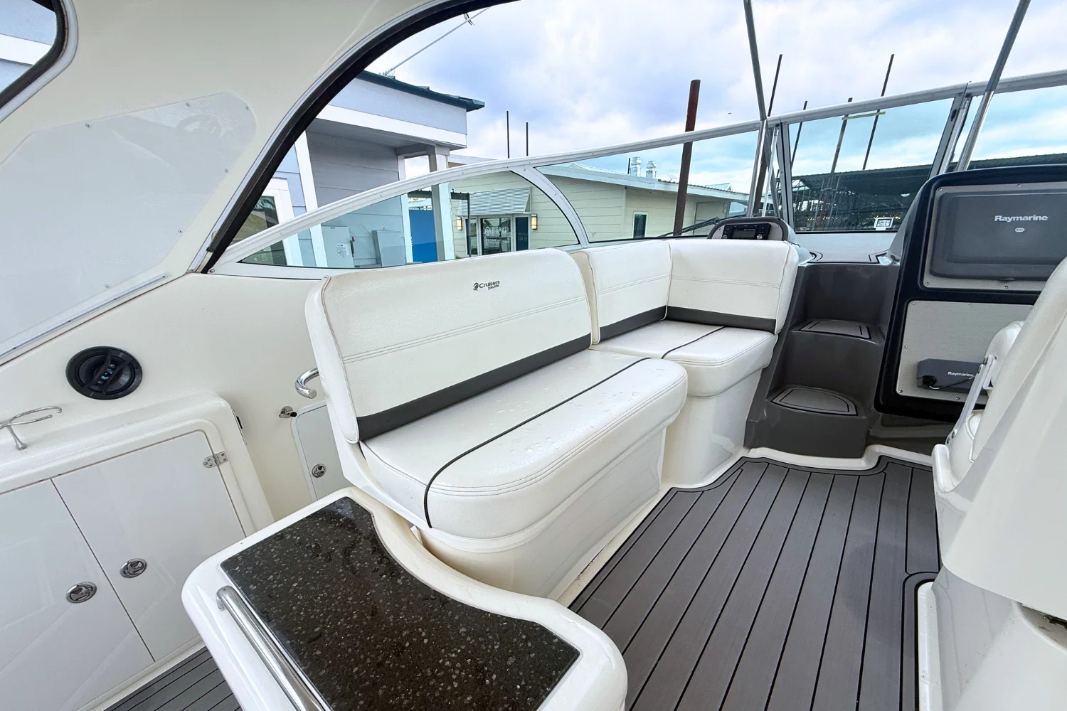 2007 Cruisers Yachts 420 EXPRESS Image Thumbnail #10