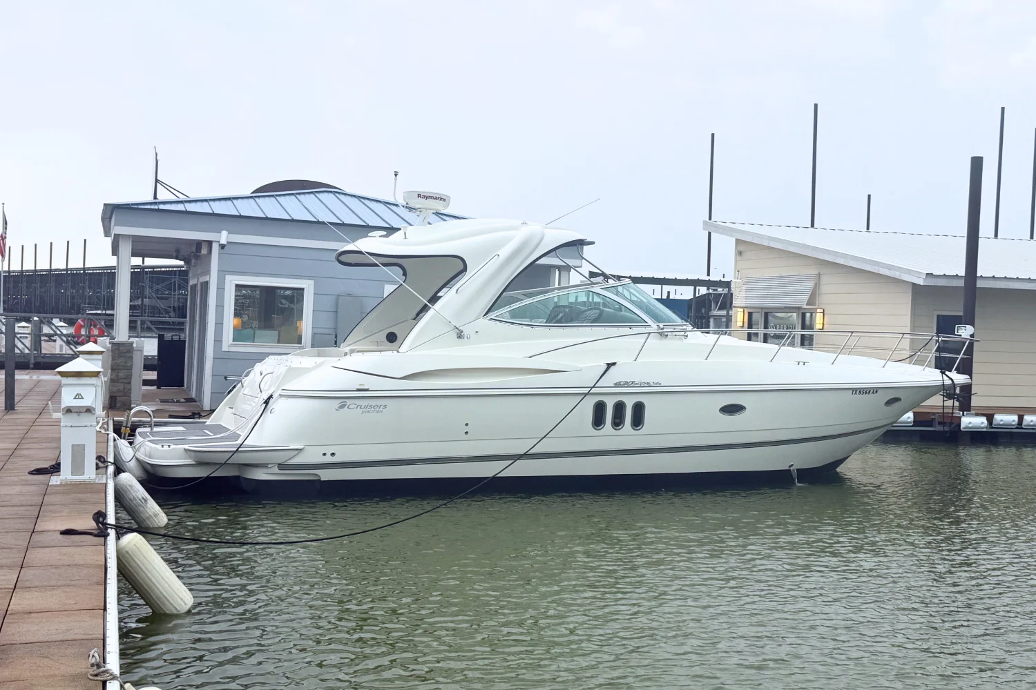 2007 Cruisers Yachts 420 EXPRESS Image Thumbnail #0