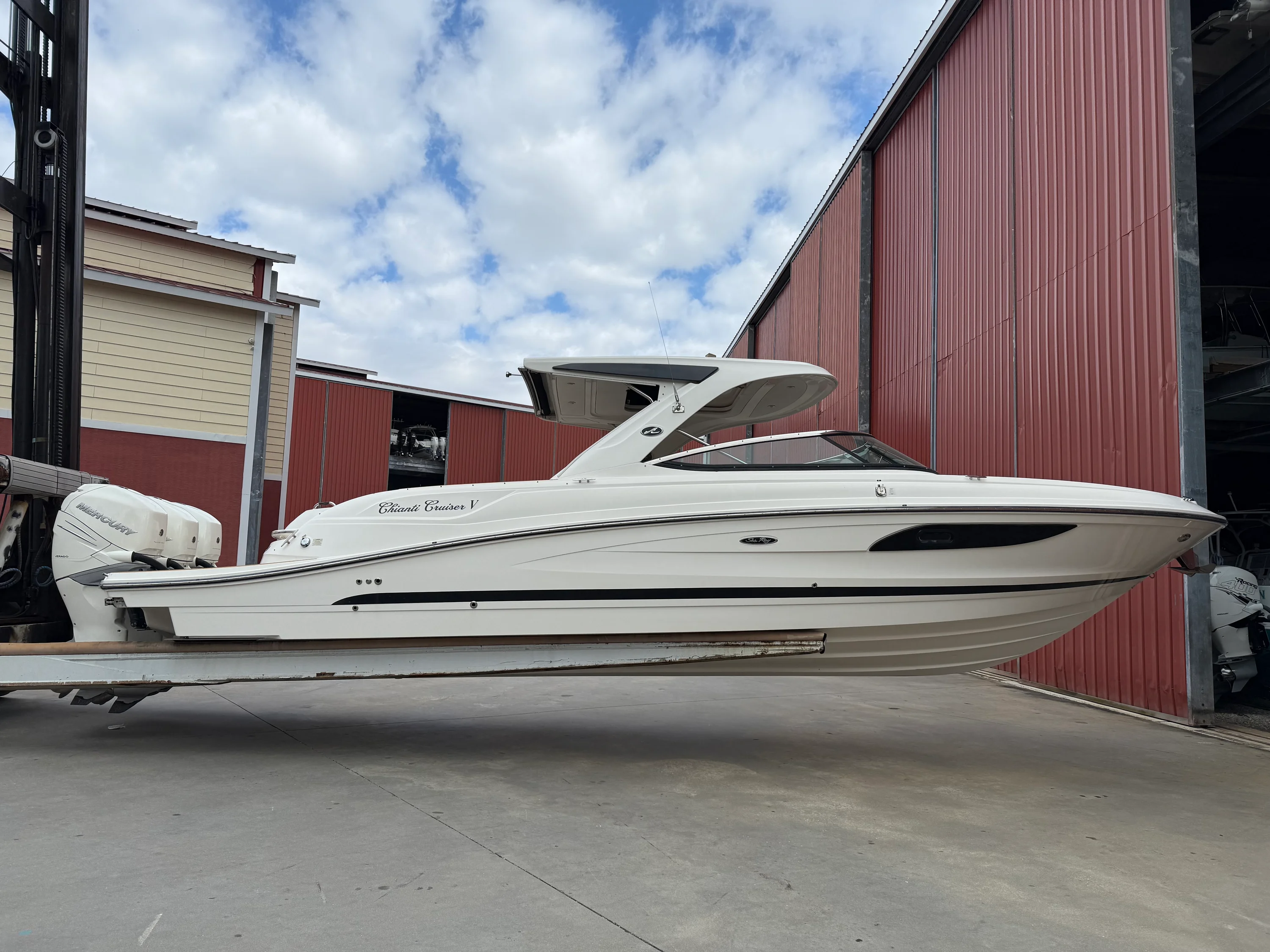 2018 Sea Ray 350 SLX OB Image Thumbnail #0