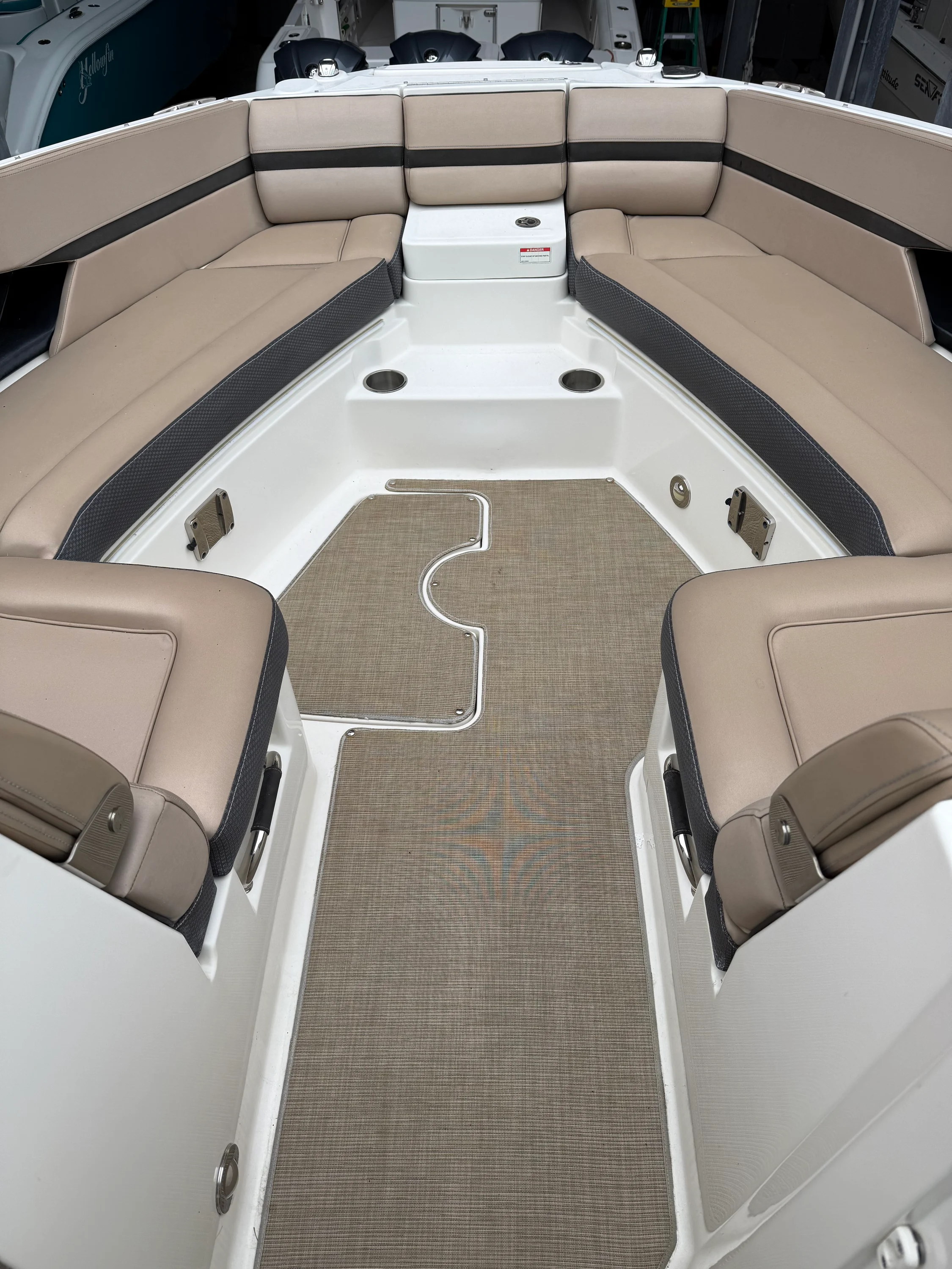 2018 Sea Ray 350 SLX OB Image Thumbnail #11