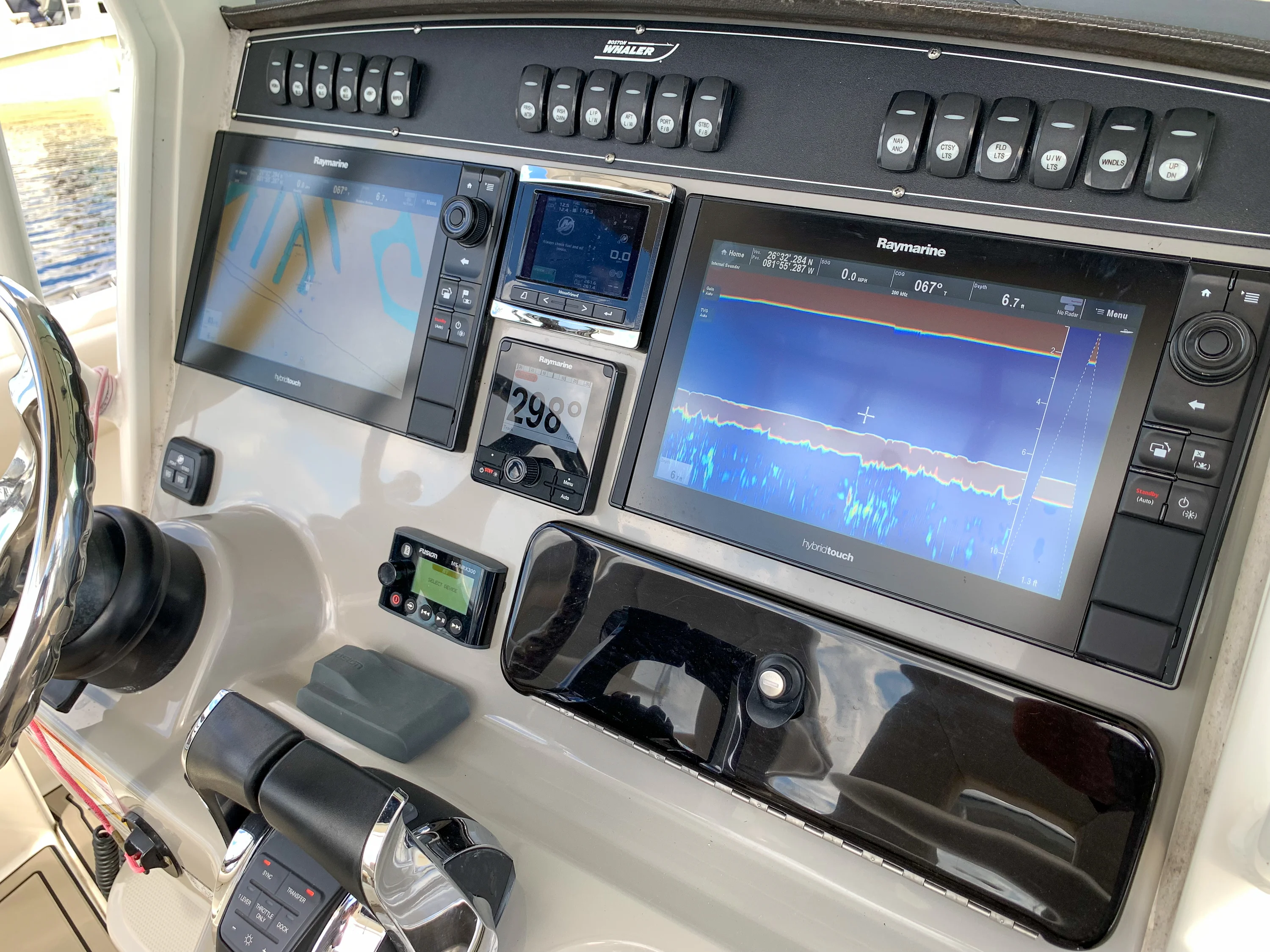 2017 Boston Whaler 280 OUTRAGE Image Thumbnail #5