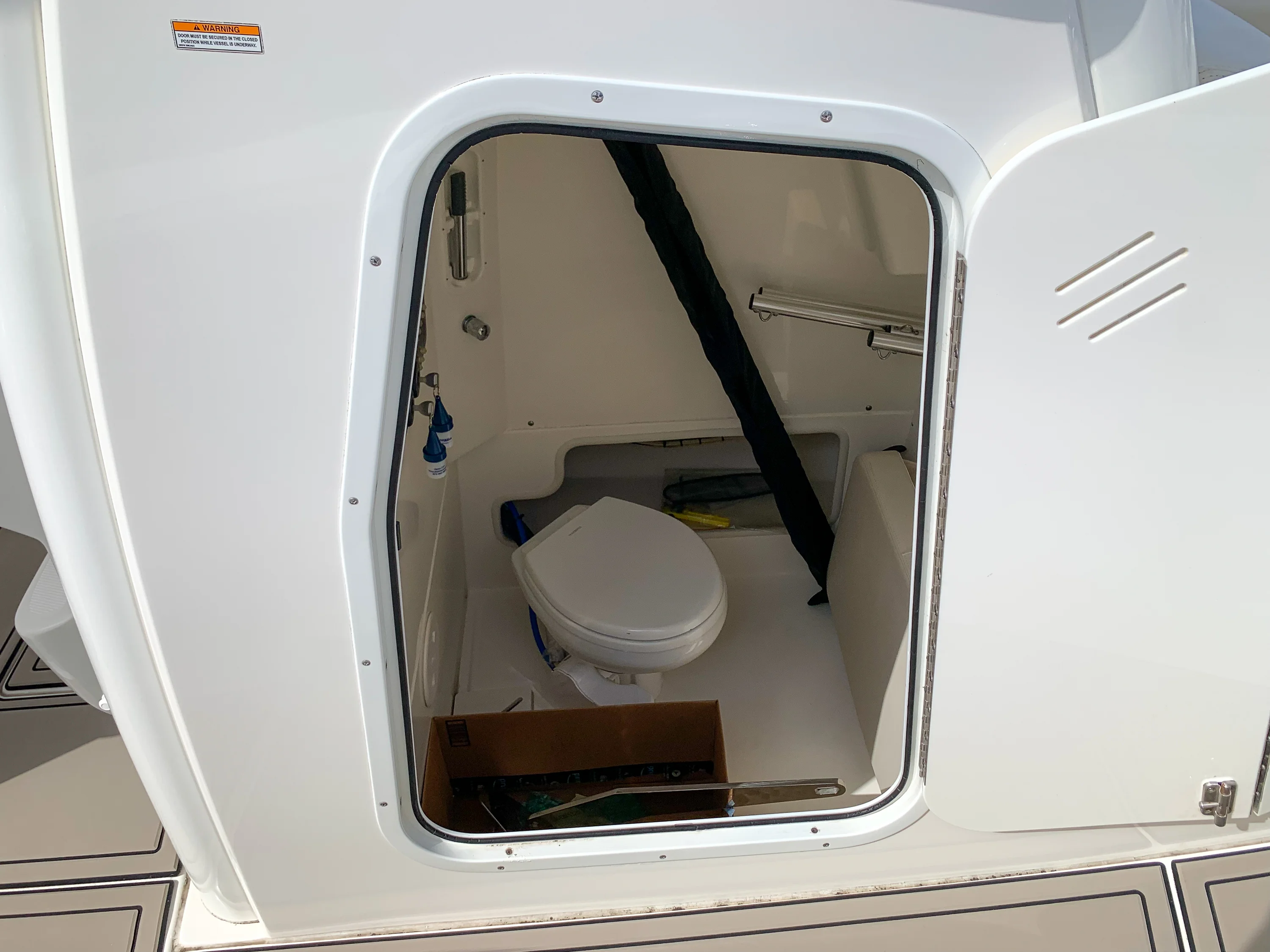 2017 Boston Whaler 280 OUTRAGE Image Thumbnail #15