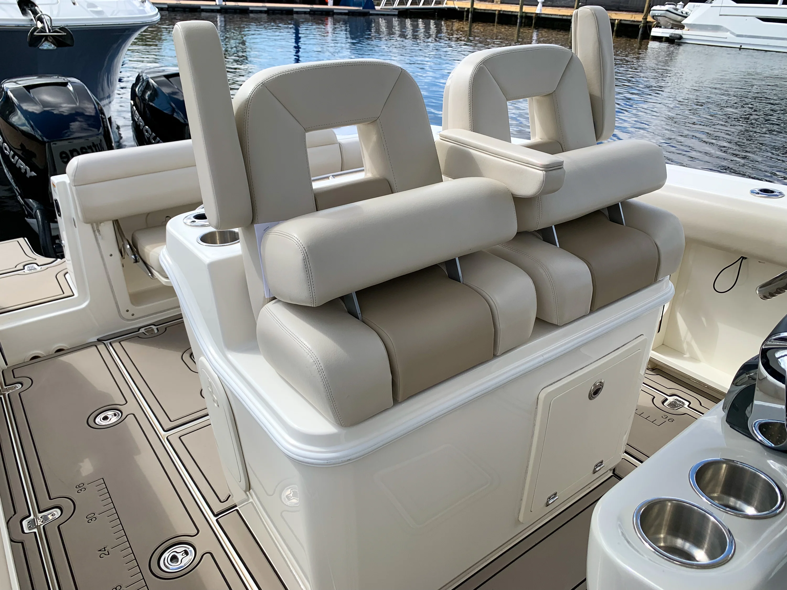 2017 Boston Whaler 280 OUTRAGE Image Thumbnail #10