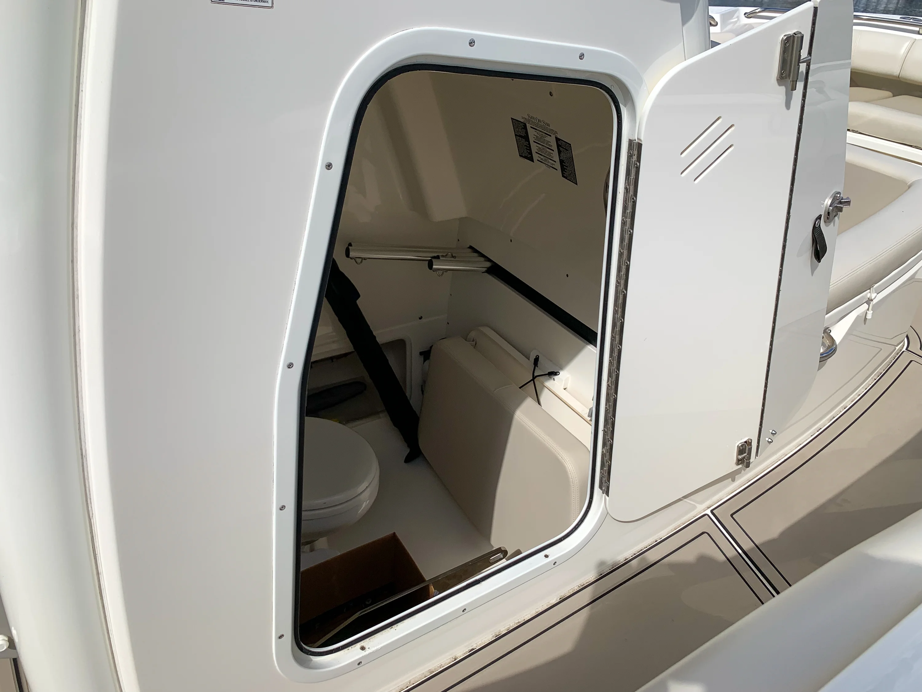 2017 Boston Whaler 280 OUTRAGE Image Thumbnail #17