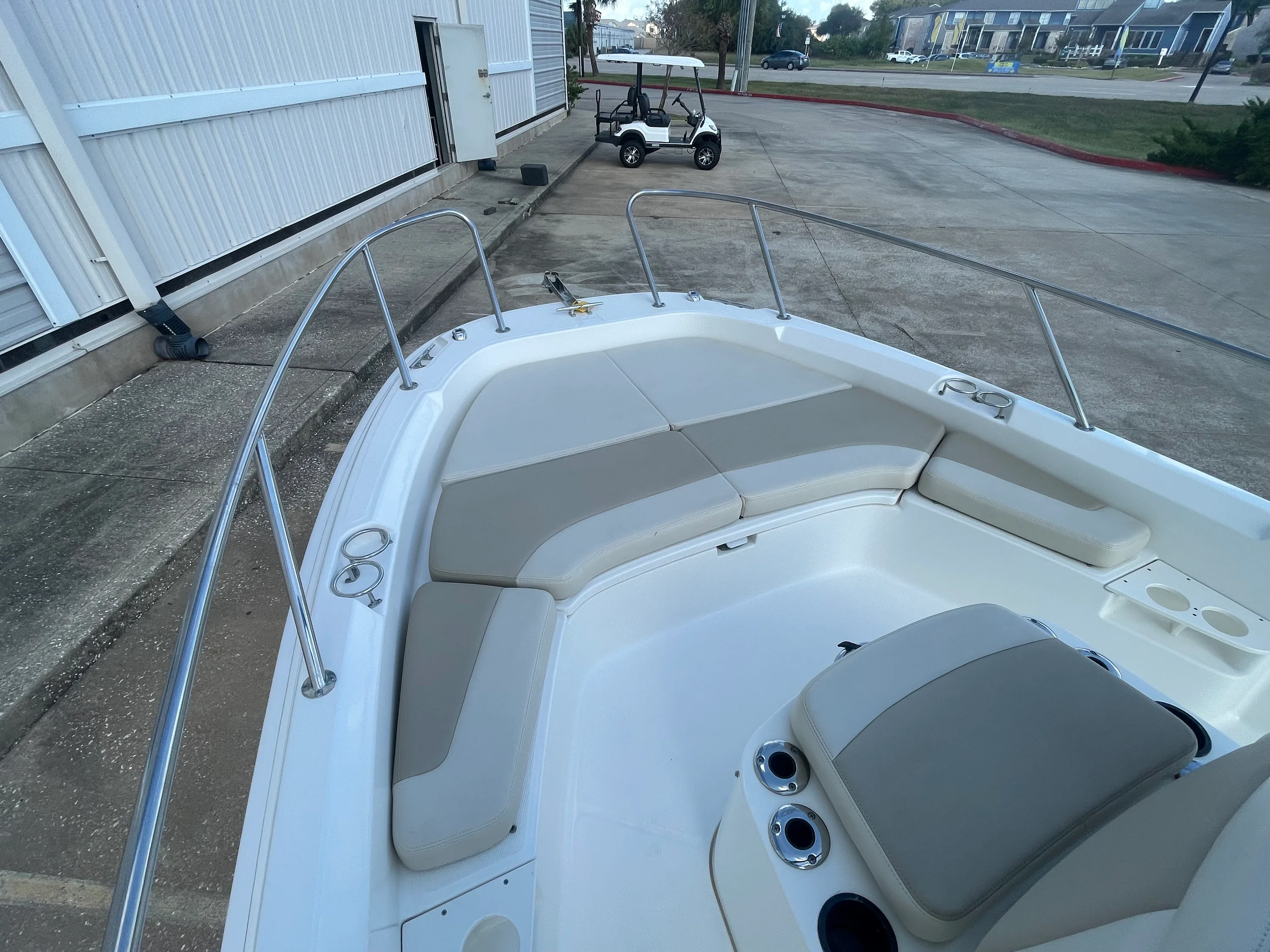 2019 Boston Whaler 210 DAUNTLESS Image Thumbnail #15