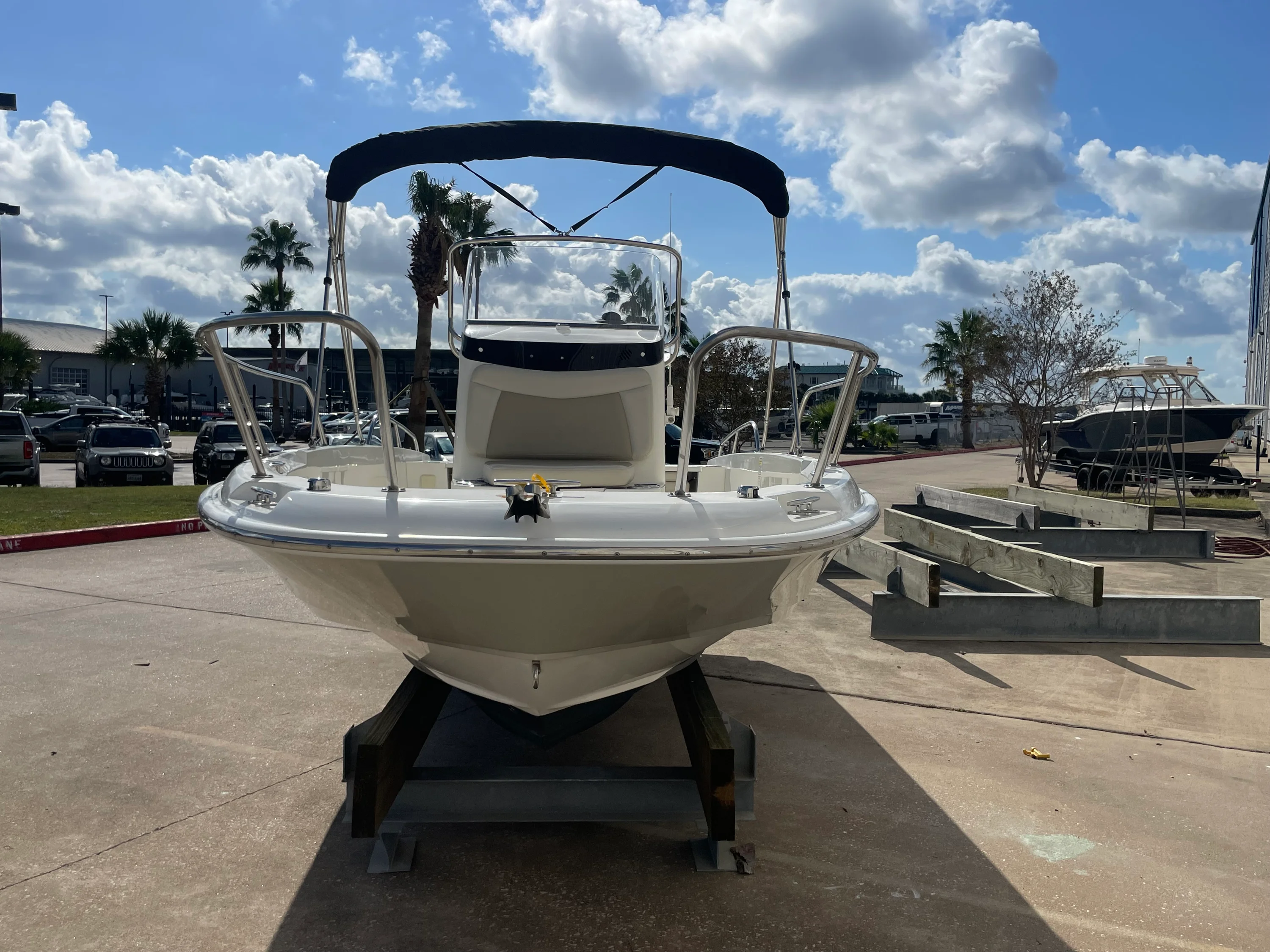 2019 Boston Whaler 210 DAUNTLESS Image Thumbnail #7