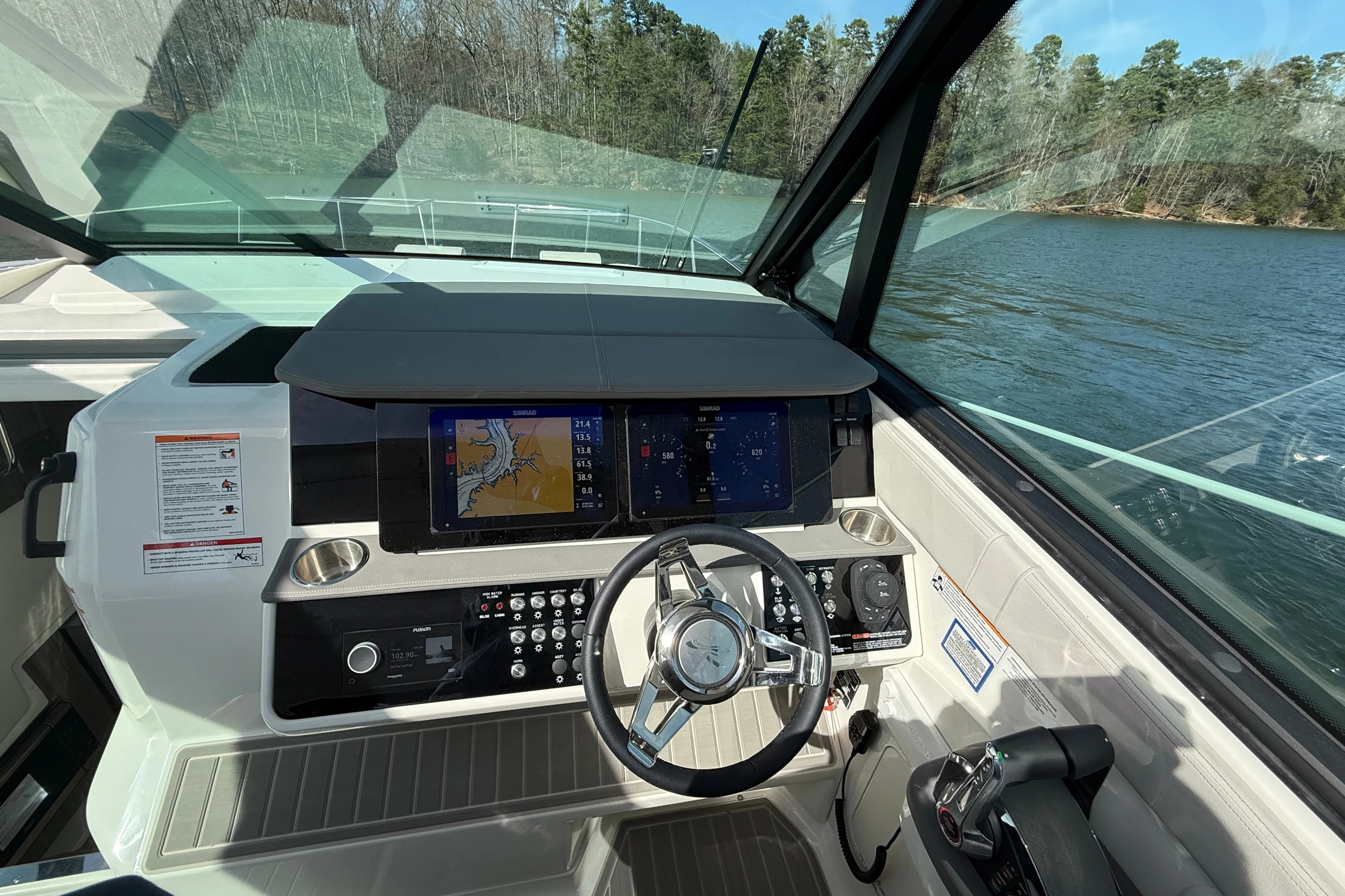 2026 Sea Ray Sundancer 320 Image Thumbnail #30