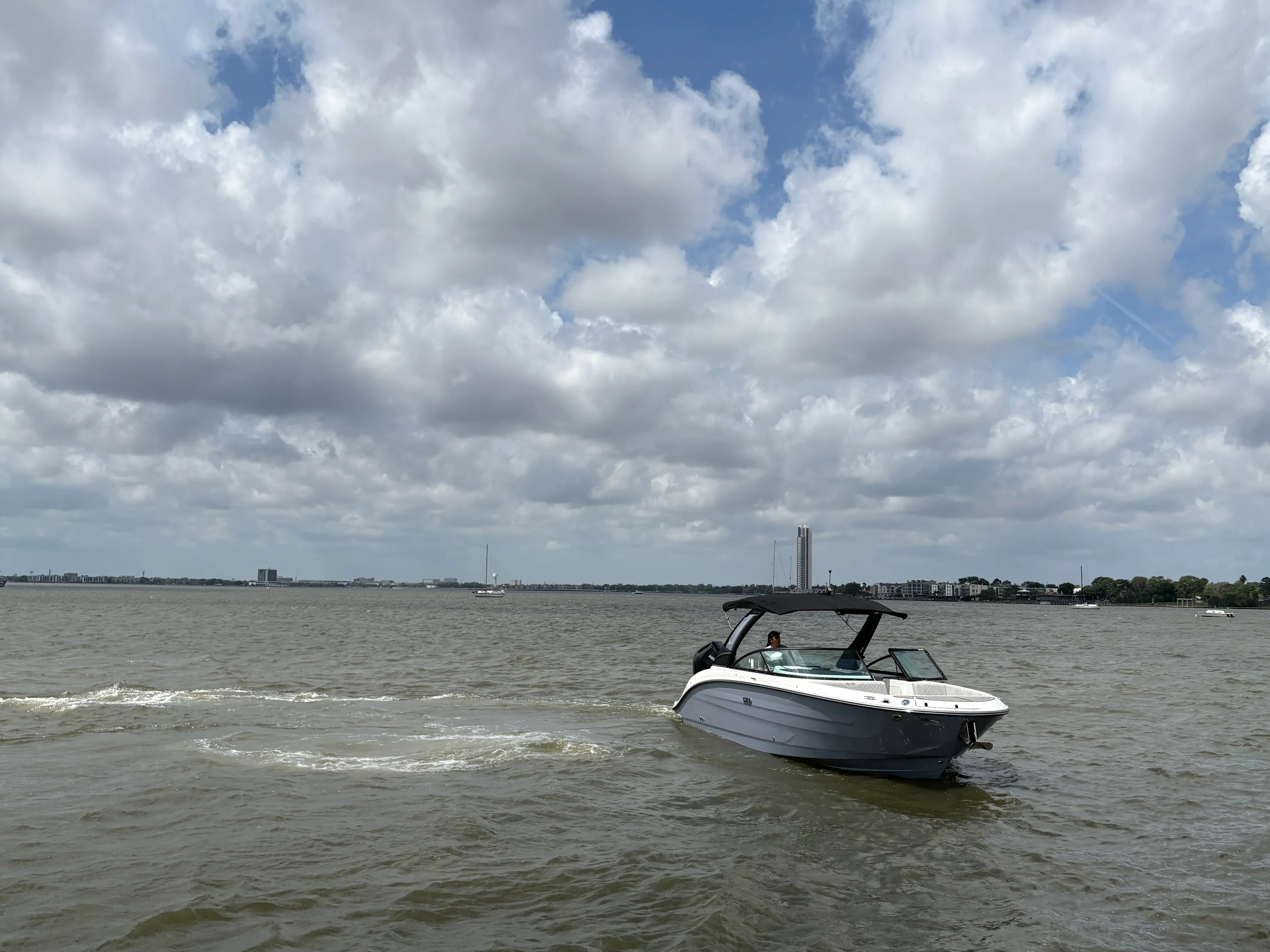 2026 Sea Ray SDX 270 Outboard Image Thumbnail #1