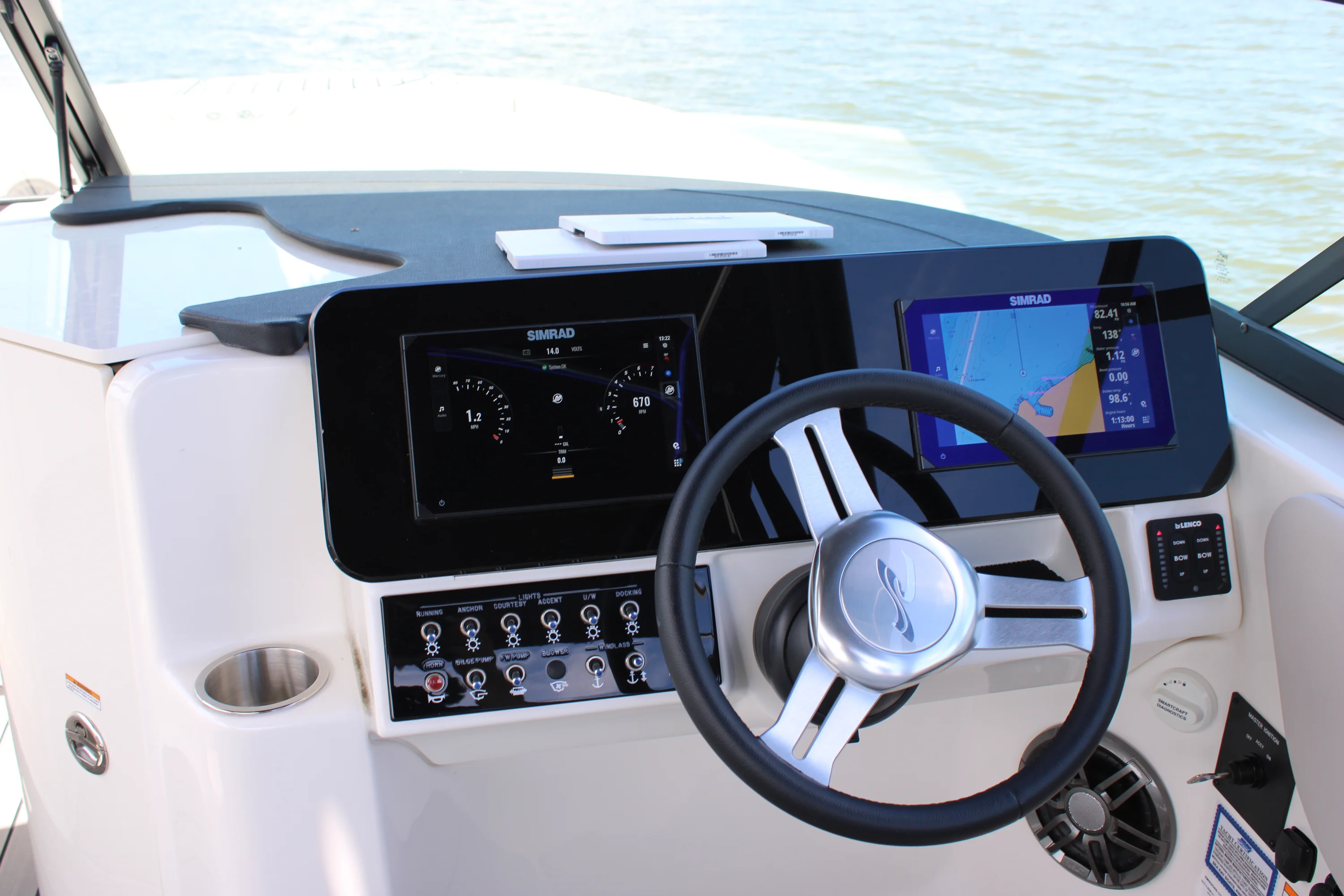 2026 Sea Ray SDX 270 Outboard Image Thumbnail #34