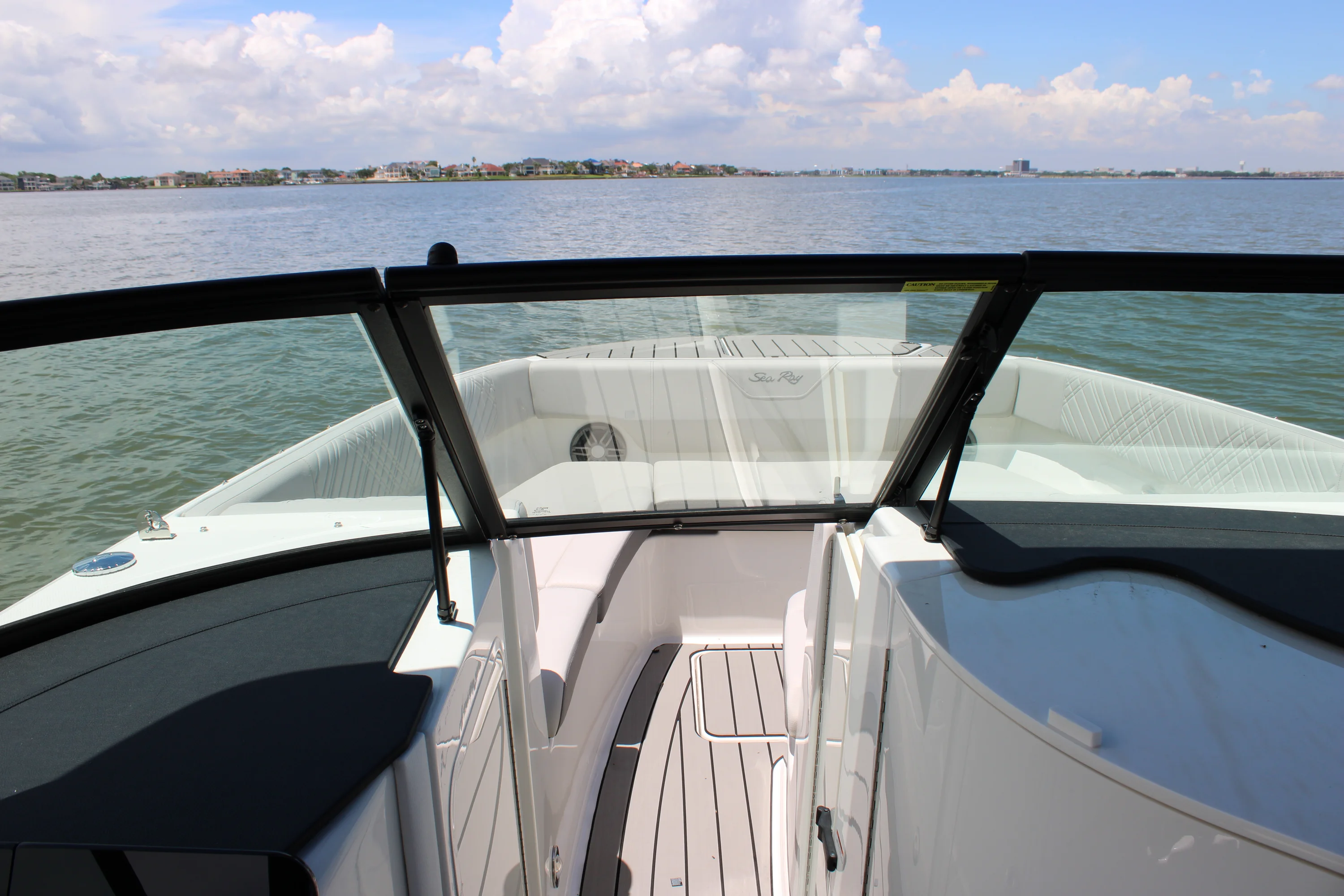 2026 Sea Ray SDX 270 Outboard Image Thumbnail #40