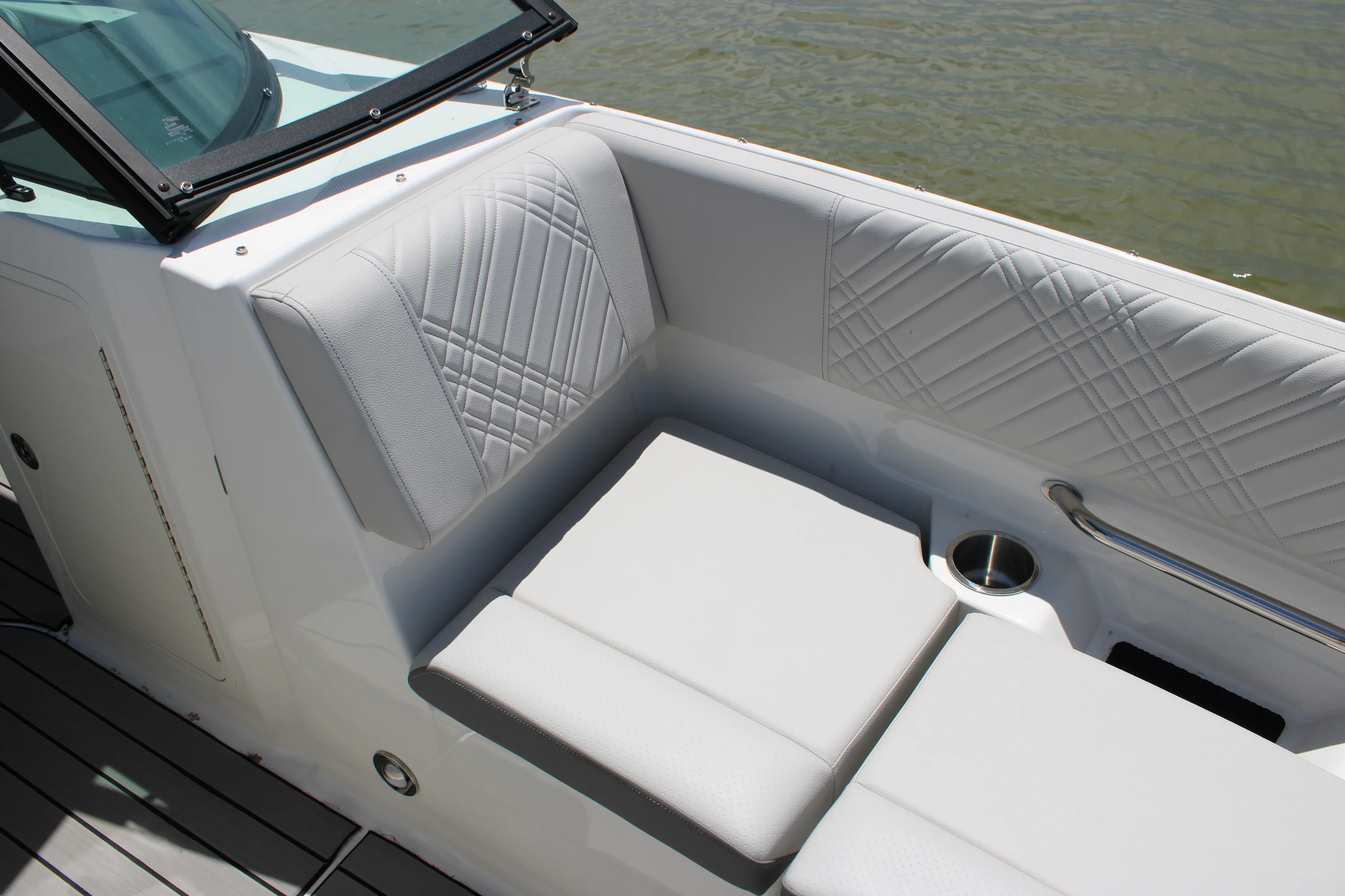 2026 Sea Ray SDX 270 Outboard Image Thumbnail #46