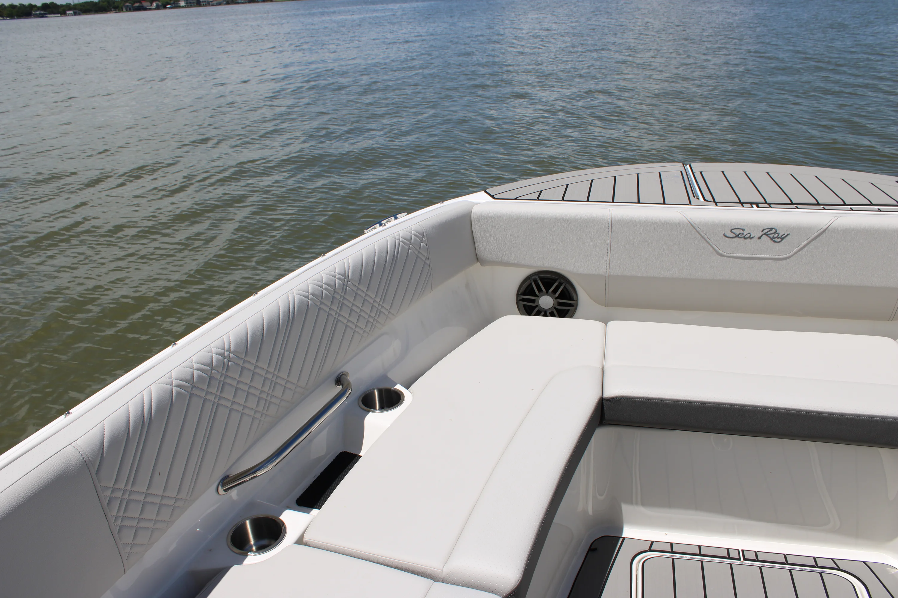 2026 Sea Ray SDX 270 Outboard Image Thumbnail #50