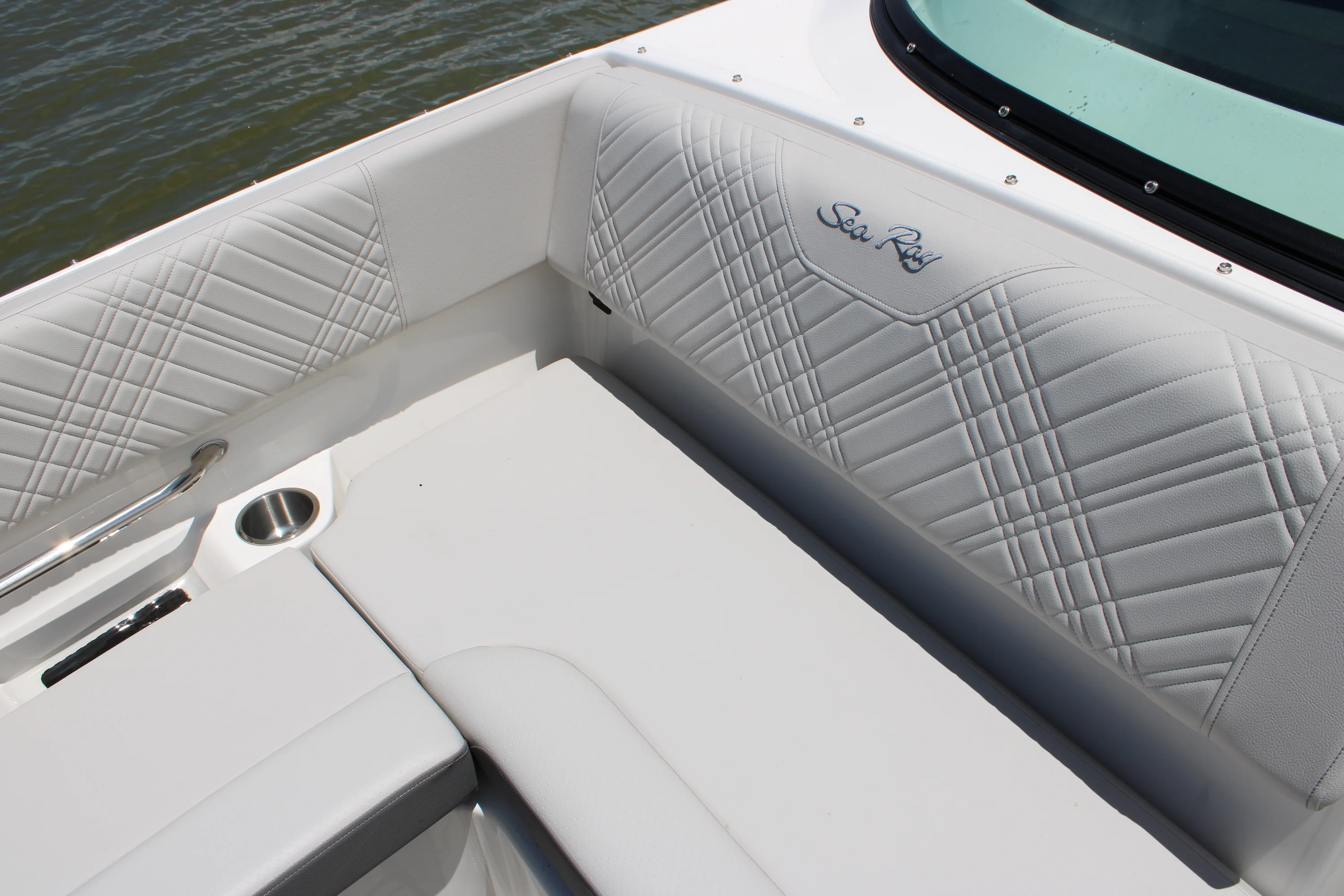 2026 Sea Ray SDX 270 Outboard Image Thumbnail #45